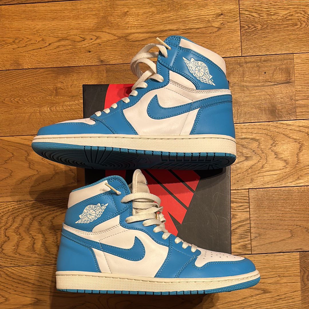Nike Air Jordan 1 Retro High "UNC"
