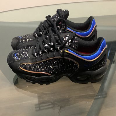 Supreme × Nike Air Max Tailwind 4 "Black"
