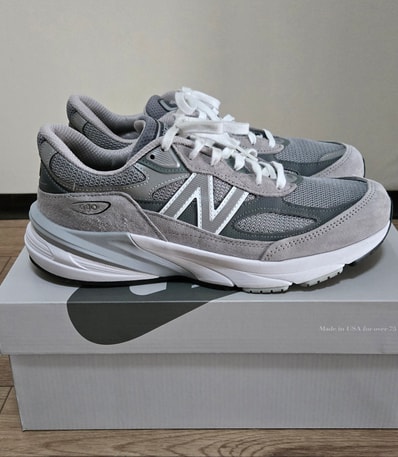 New Balance 990V6 "Gray" (Heel Logo NB)