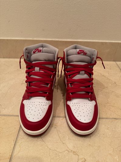 Nike Women's Air Jordan 1 High OG "Newstalgia"