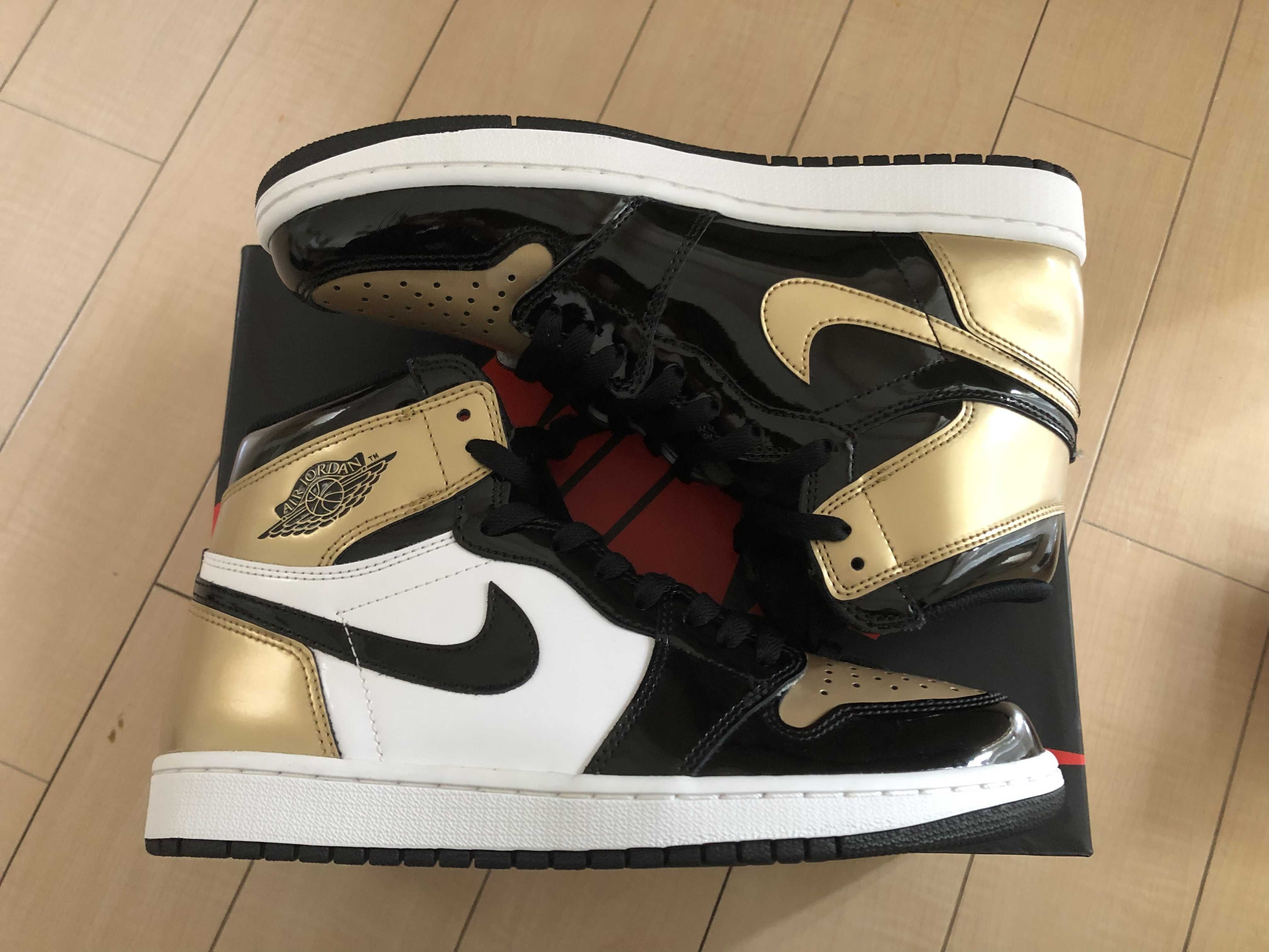 Nike Air Jordan 1 Retro High OG NRG "Gold Toe"