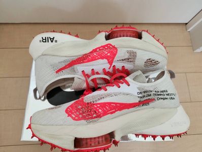 Off-White × Nike Air Zoom Tempo Next% Flyknit "Solar Red"