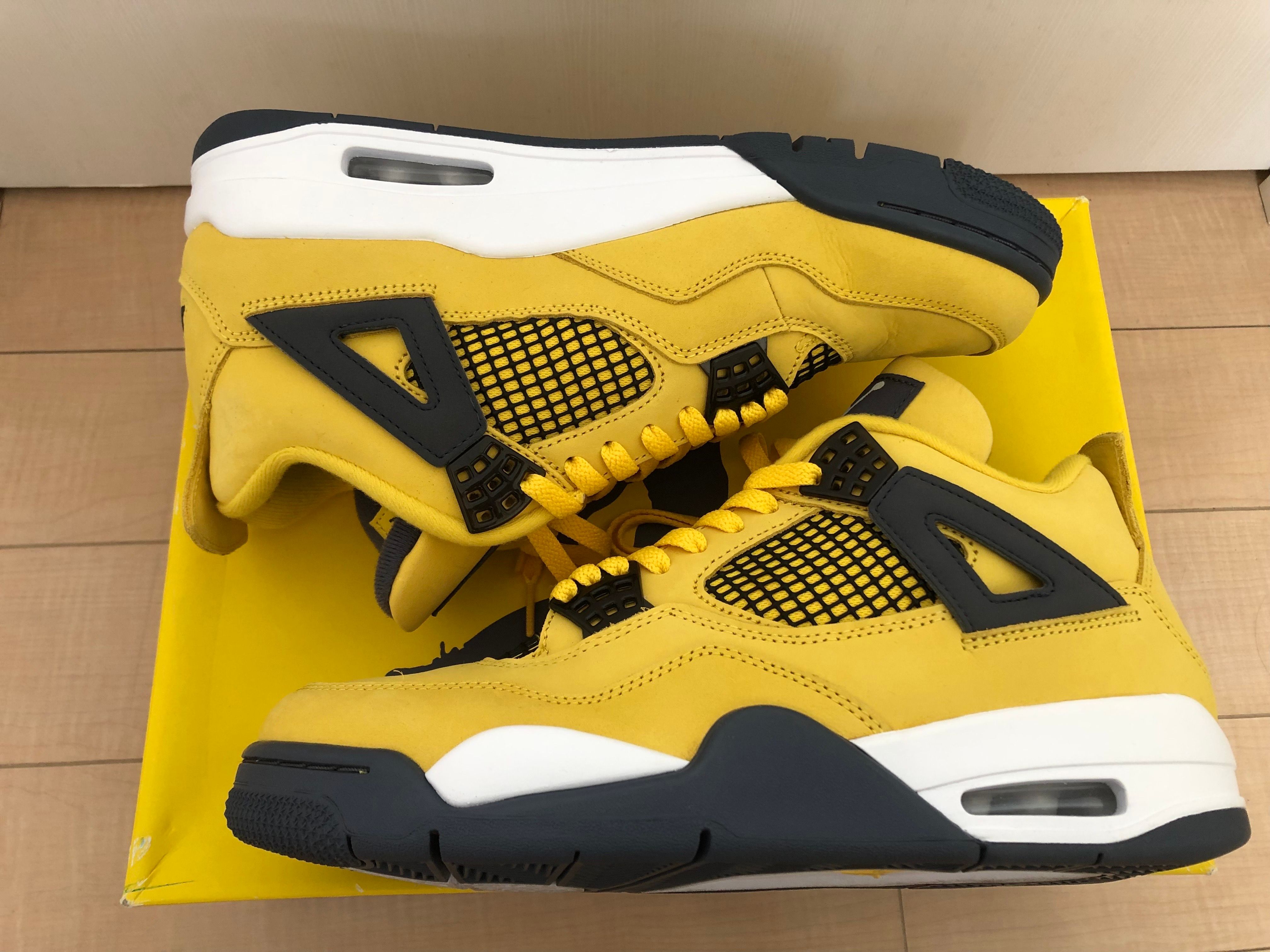 Nike Air Jordan 4 "Tour Yellow"
