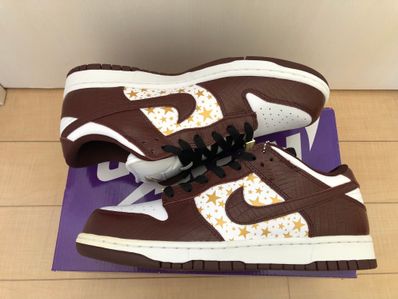 Supreme × Nike SB Dunk Low OG QS Gold Stars "White/Barkroot Brown"