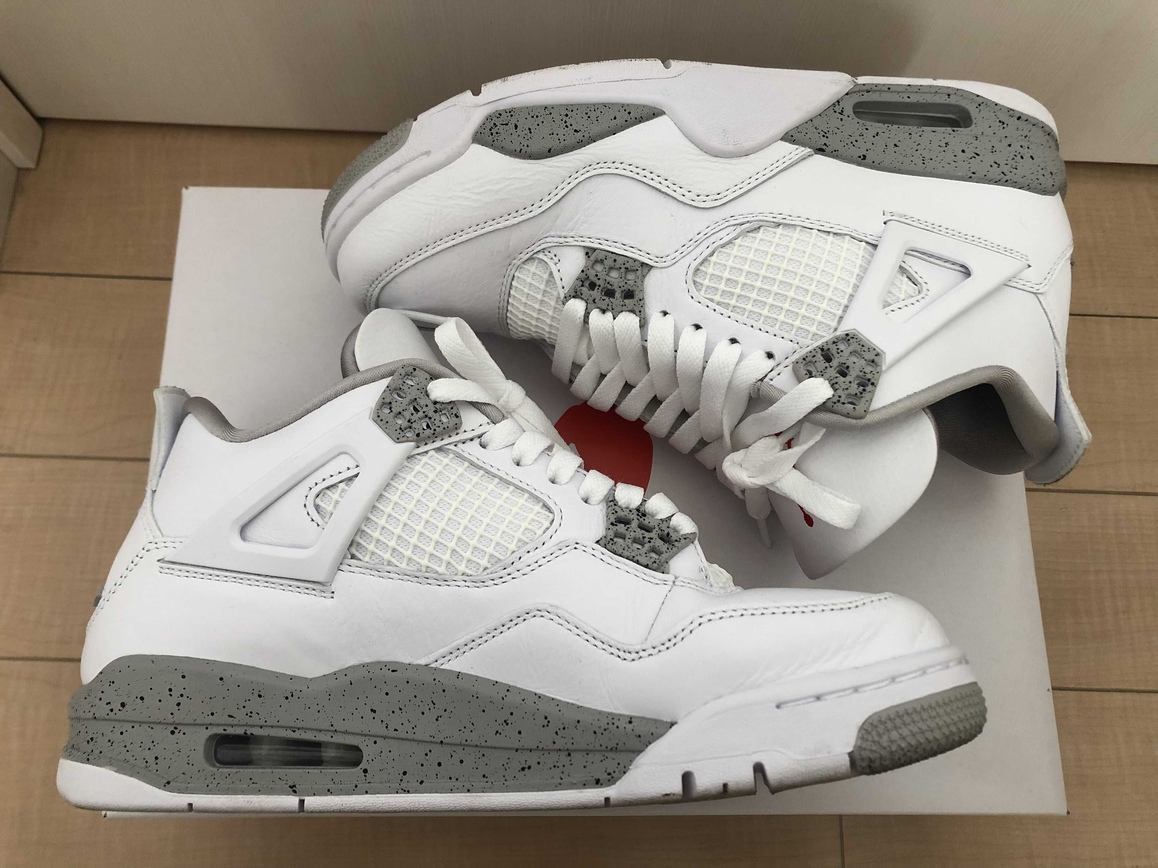 Nike Air Jordan 4 "Tech White"  