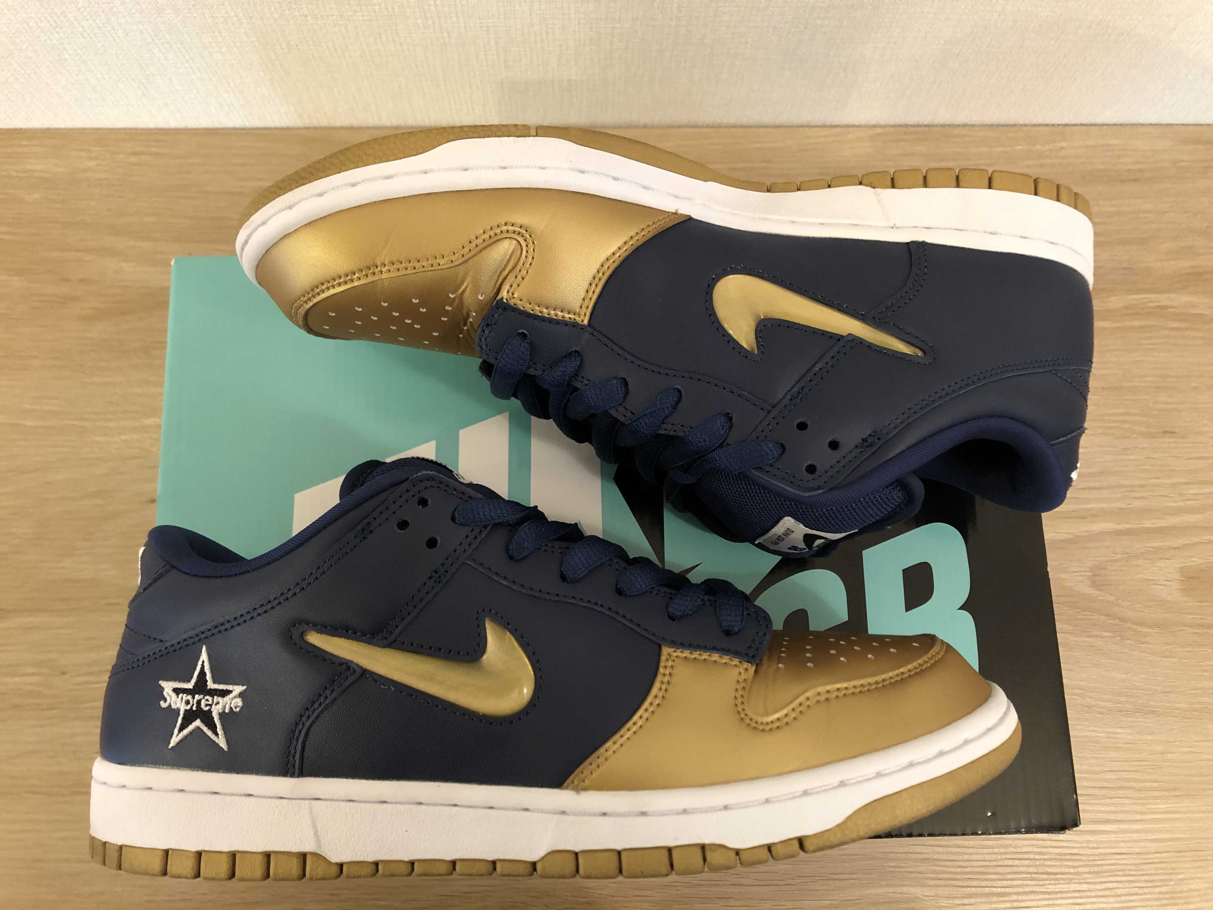 Supreme × Nike SB Dunk Low OG QS "Metallic Gold/Navy"
