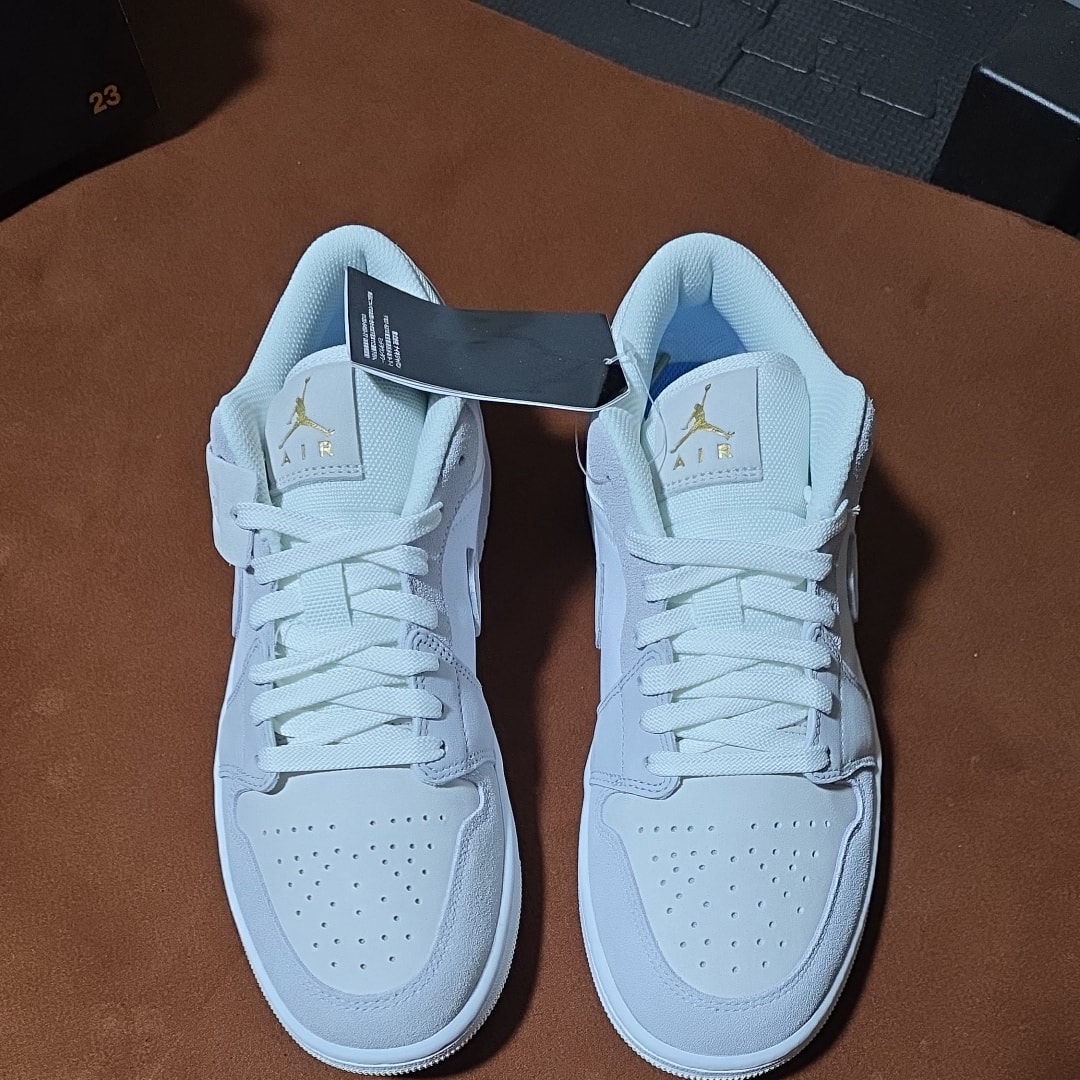 ナイキ エアジョーダン1 ロー "パリ" (2024) CV3043-100