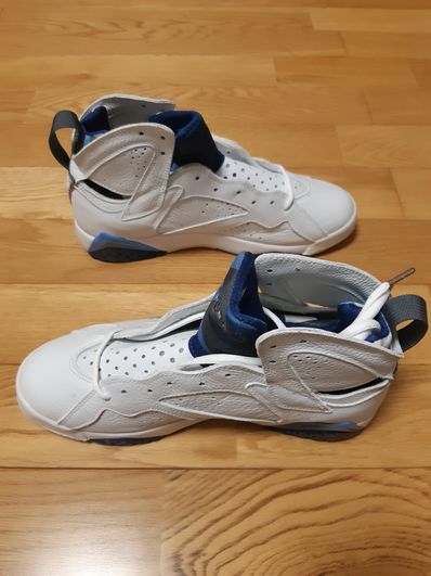 Nike Air Jordan 7 Retro "French Blue" (2002)