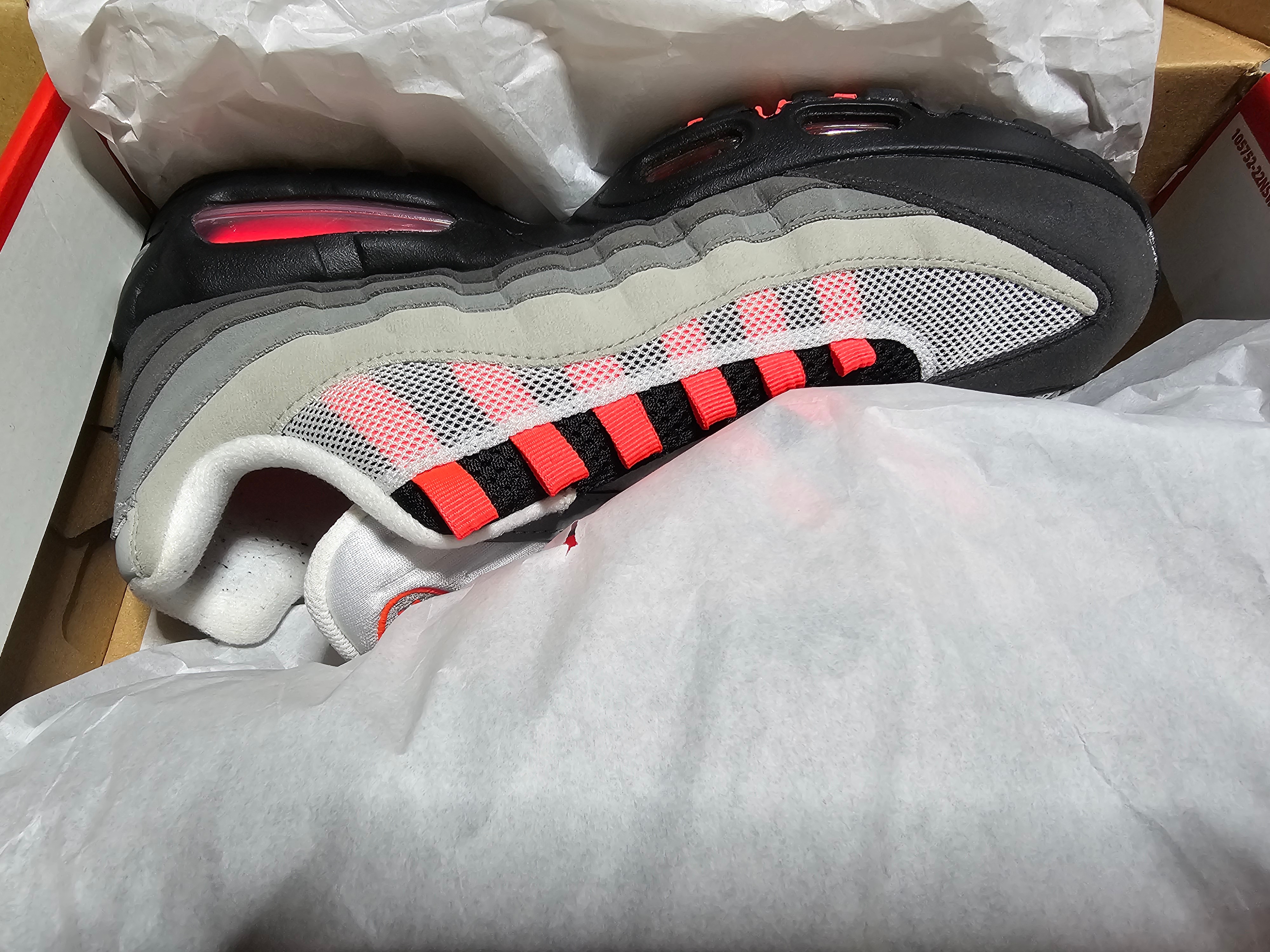 Nike Air Max 95 OG Big Bubble "Medium Ash/Solar Red"