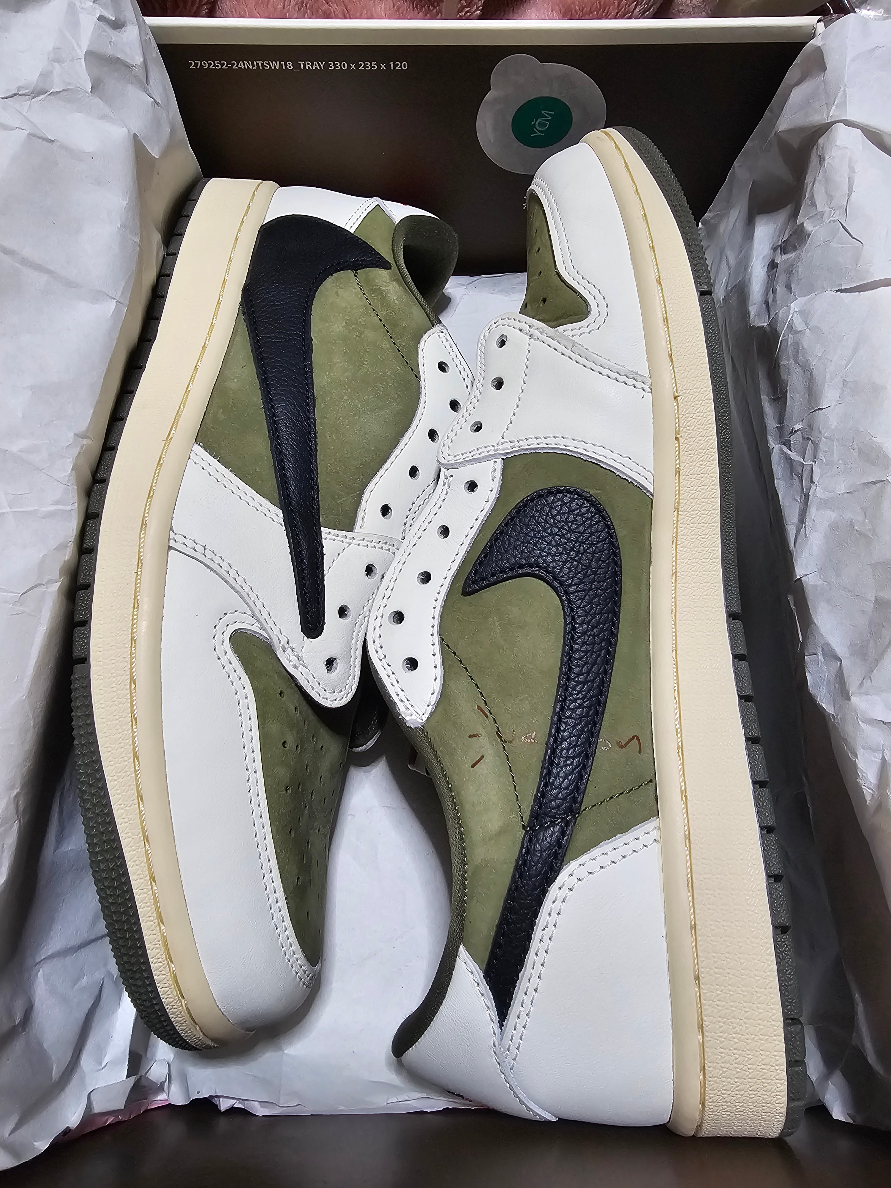 Travis Scott × Nike Air Jordan 1 Low OG SP "Reverse Olive"