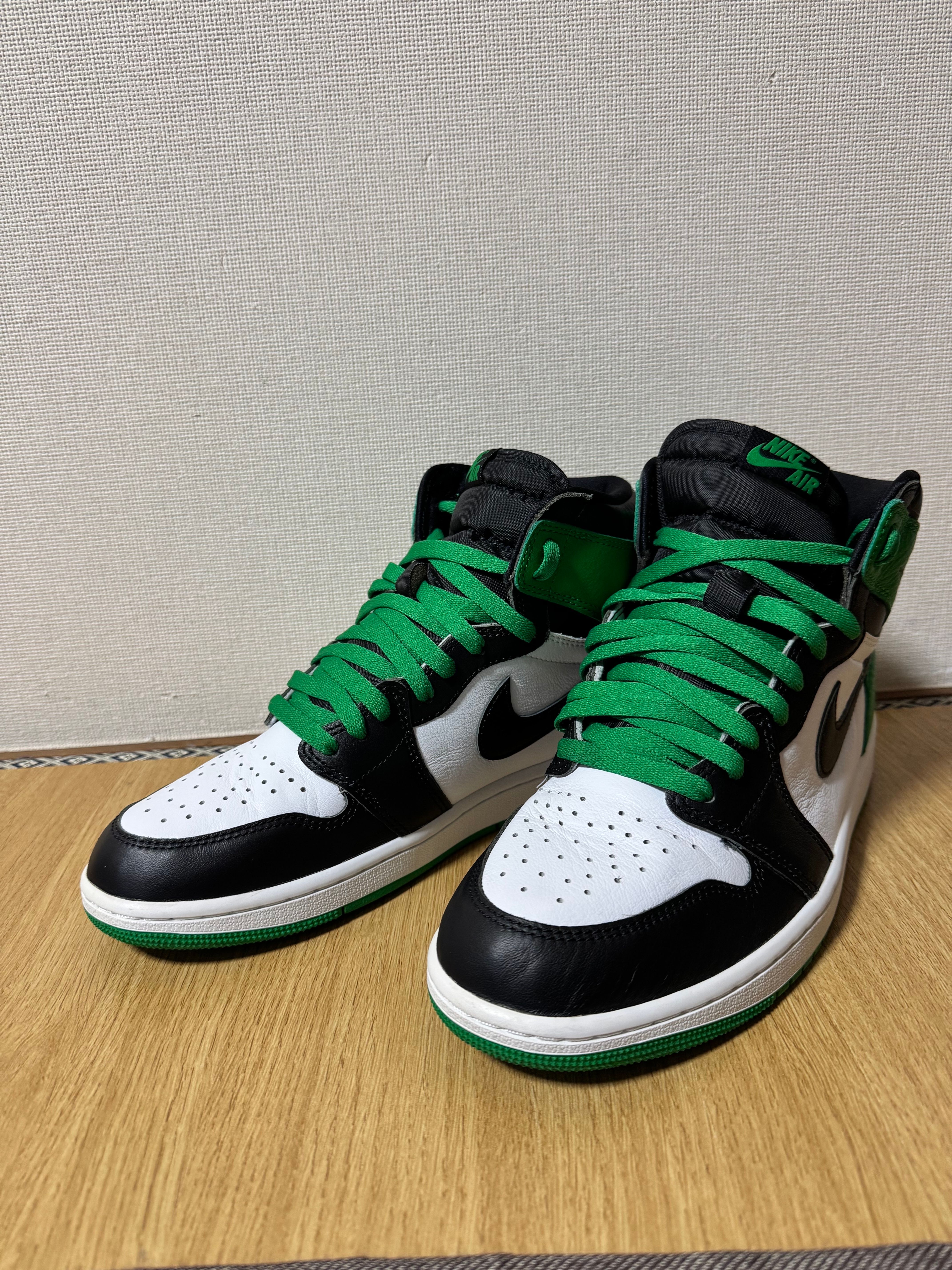 Nike Air Jordan 1 Retro High OG "Celtics/Black and Lucky Green" (2023)