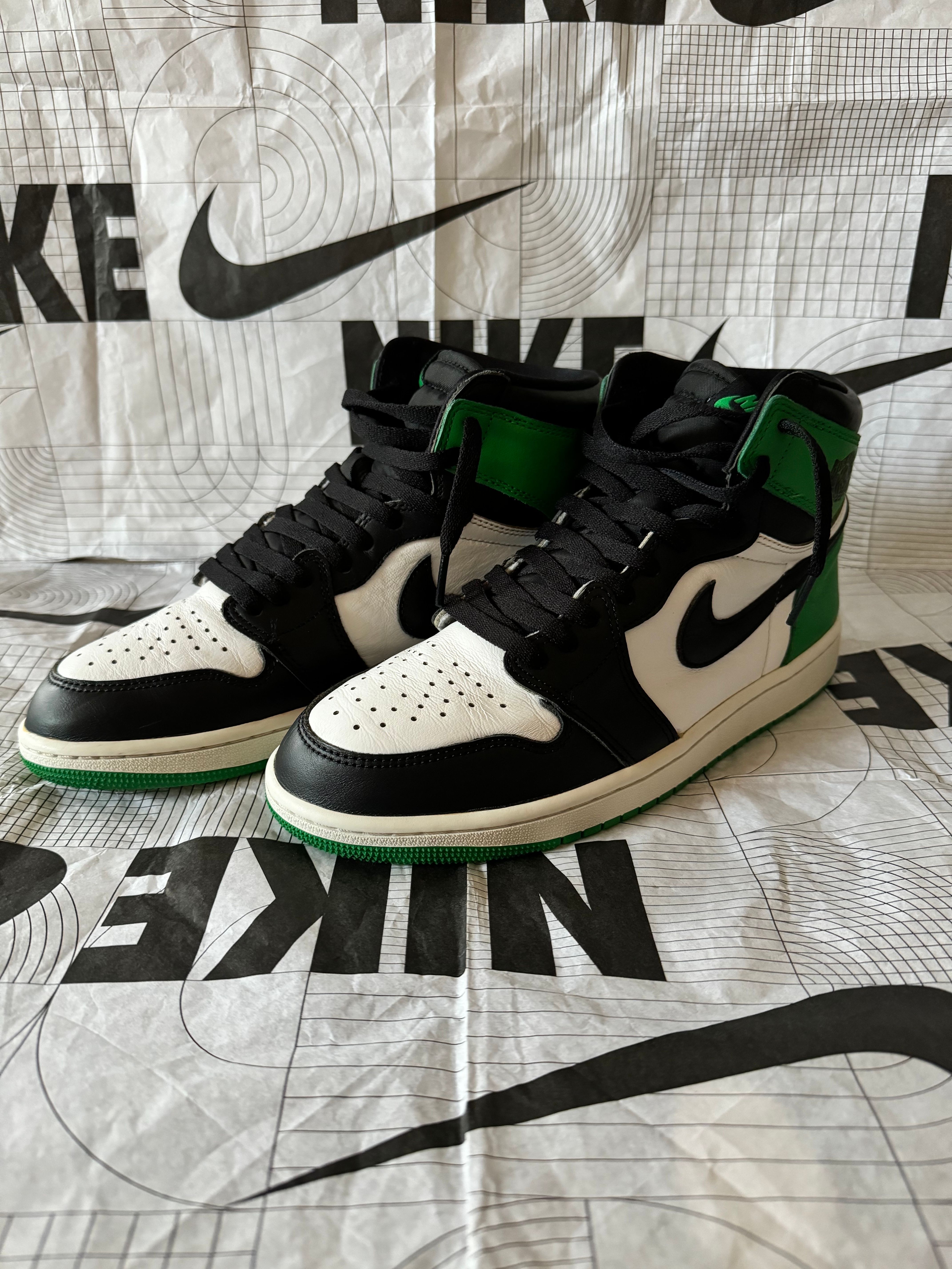 Nike Air Jordan 1 Retro High OG "Celtics/Black and Lucky Green" (2023)