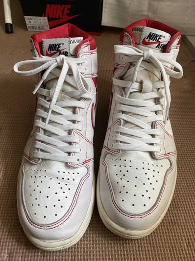 Nike Air Jordan 1 Retro High OG "Sail/University Red"
