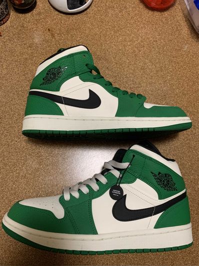 Nike Air Jordan 1 Mid "Pine Green"