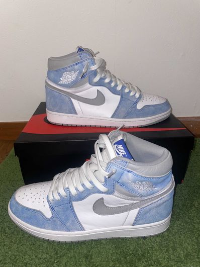 Nike Air Jordan 1 High OG "Hyper Royal"