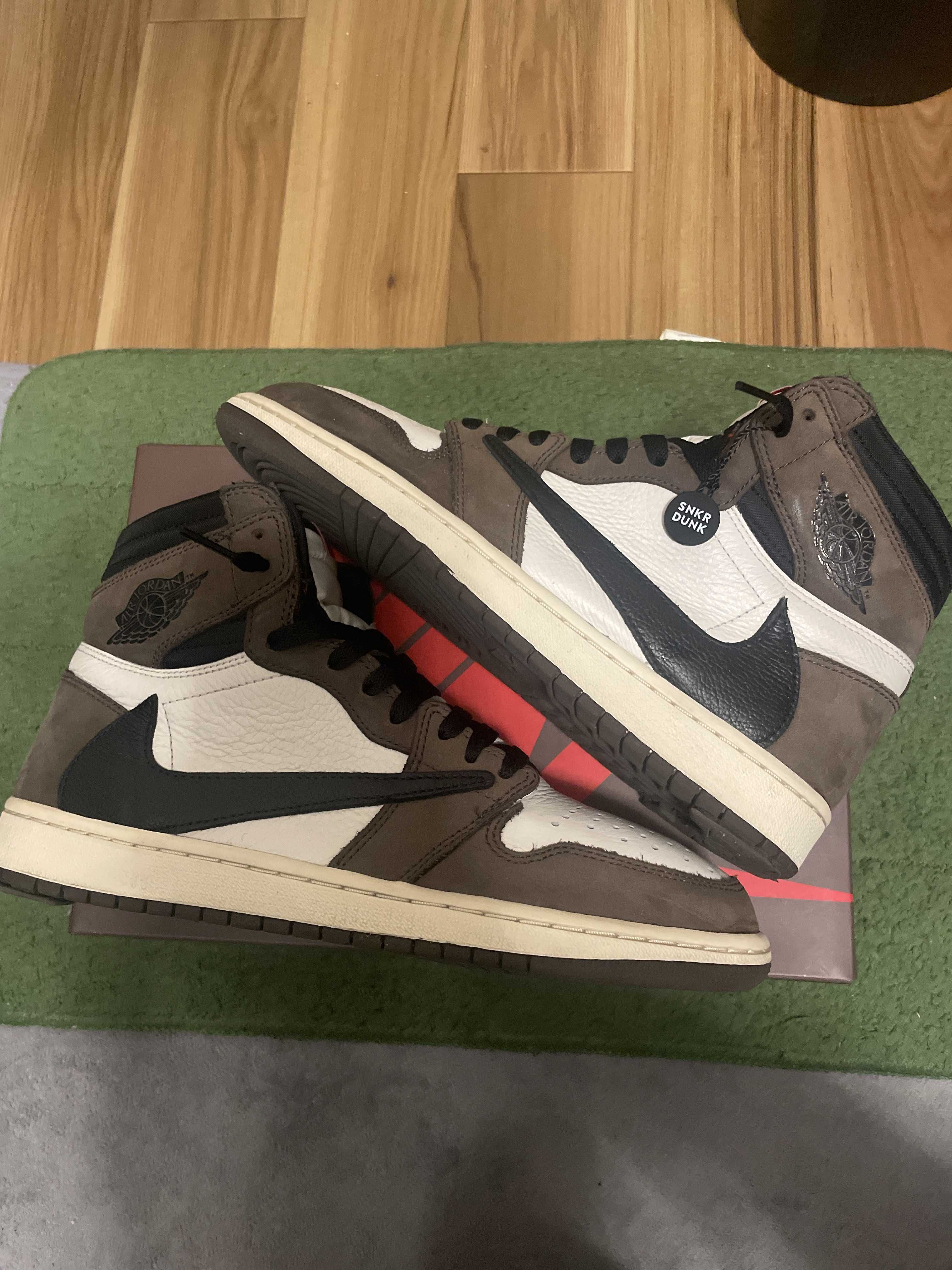 Travis Scott × Nike Air Jordan 1 Retro High OG TS SP "Sail/Dark Mocha"