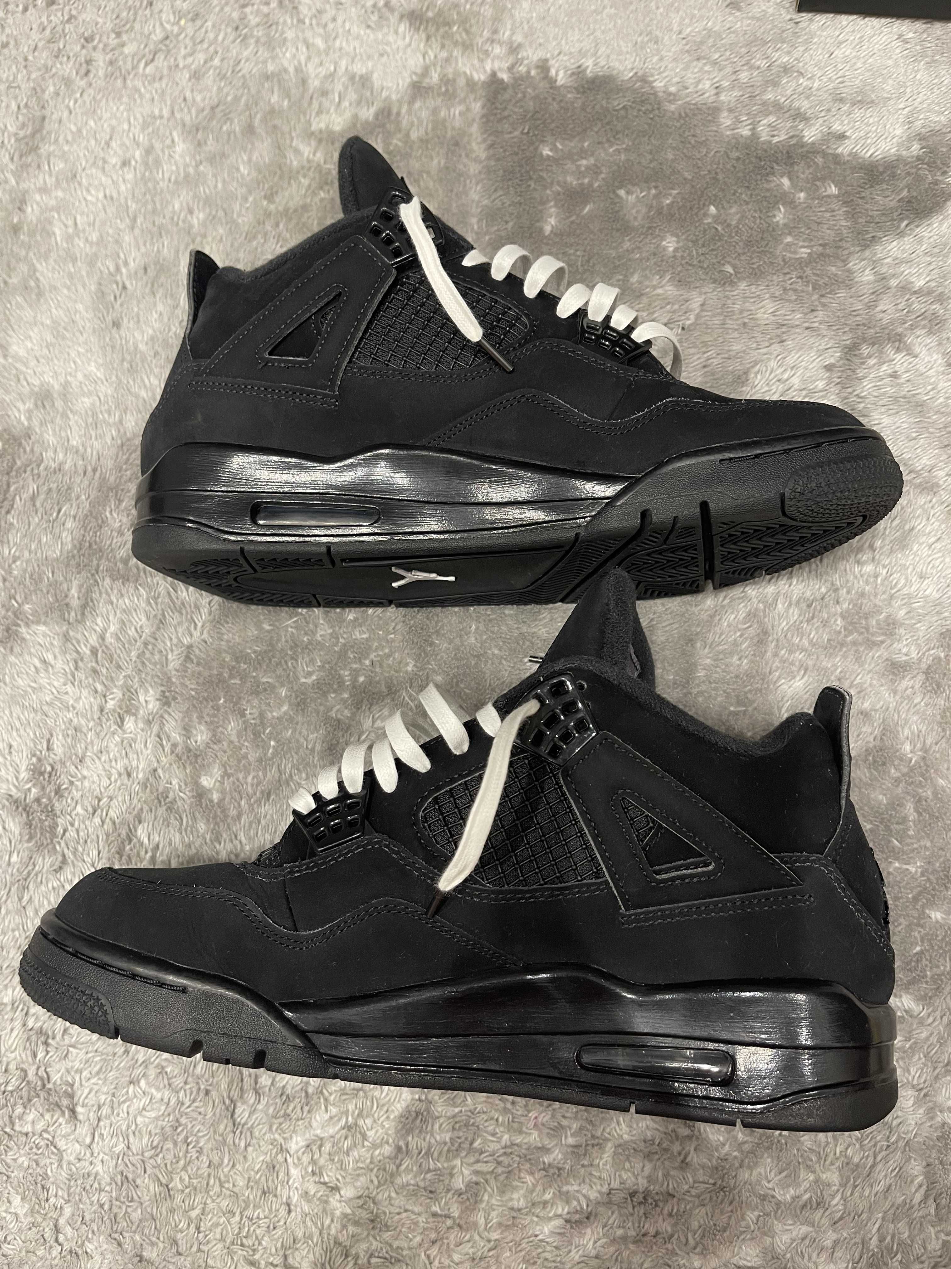 Nike Air Jordan 4 "Black Cat"