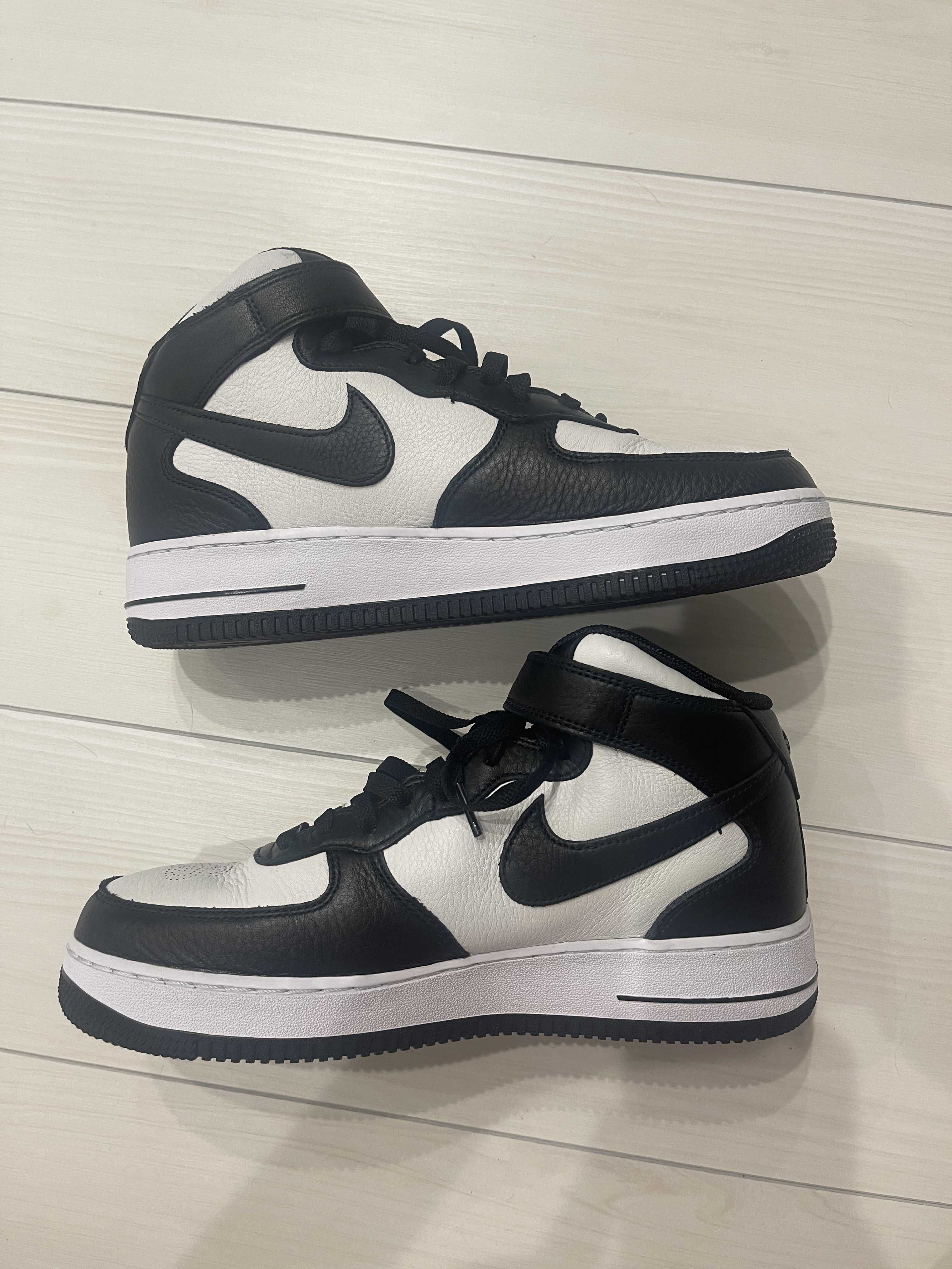 Stussy × Nike Air Force 1 Mid "Black and Light Bone"