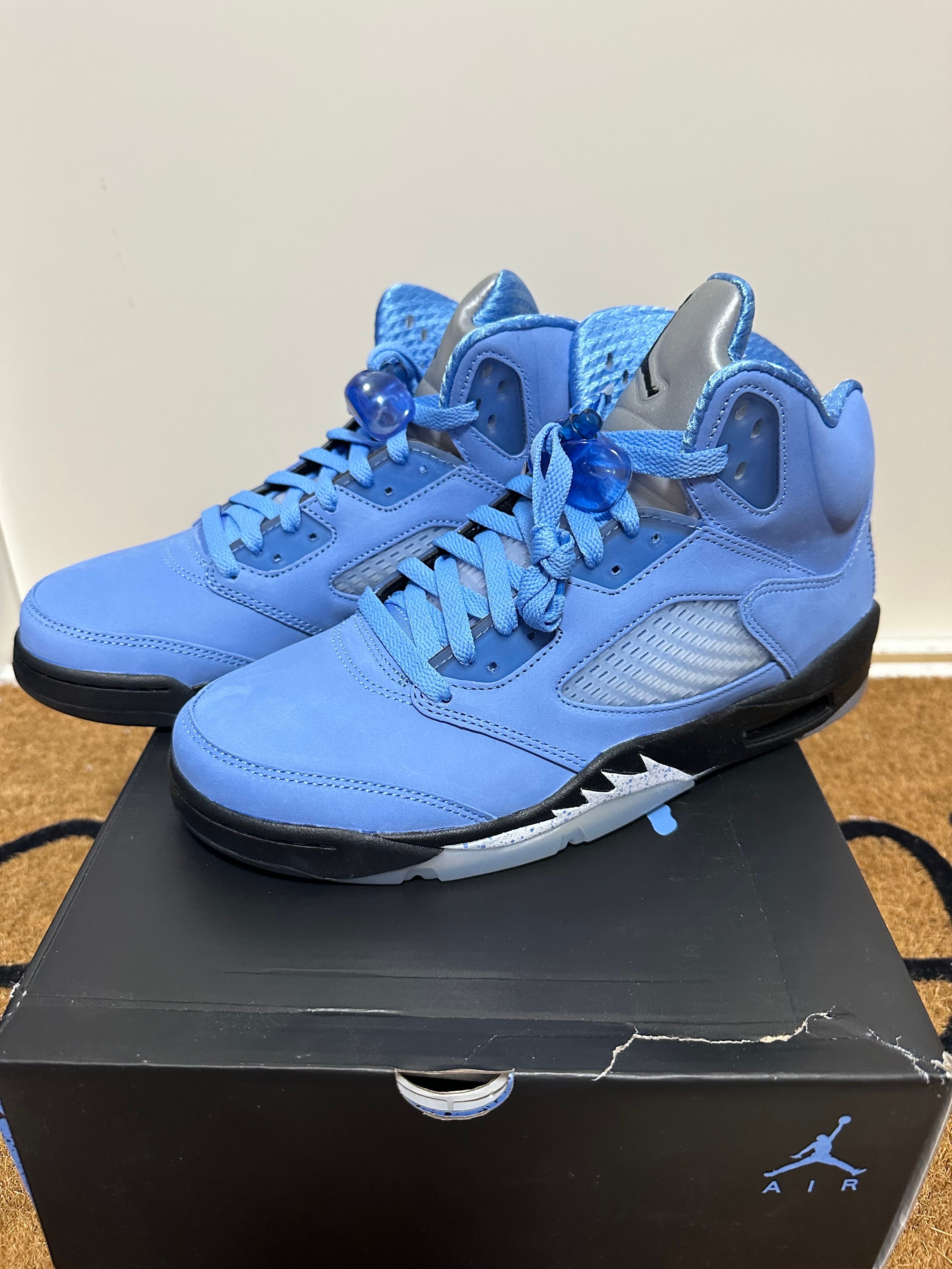 Nike Air Jordan 5 Retro SE "University Blue"
