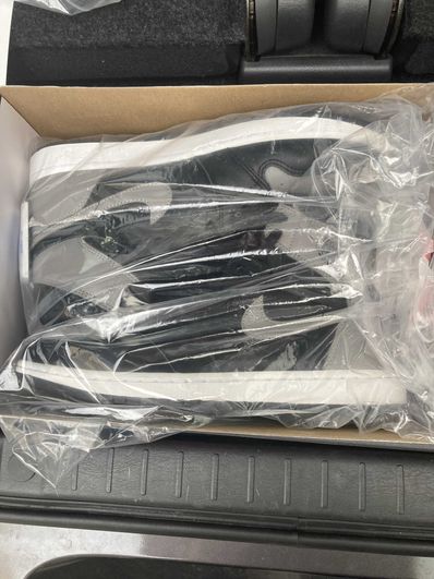 Nike Air Jordan 1 Retro High OG "Shadow"(2018)