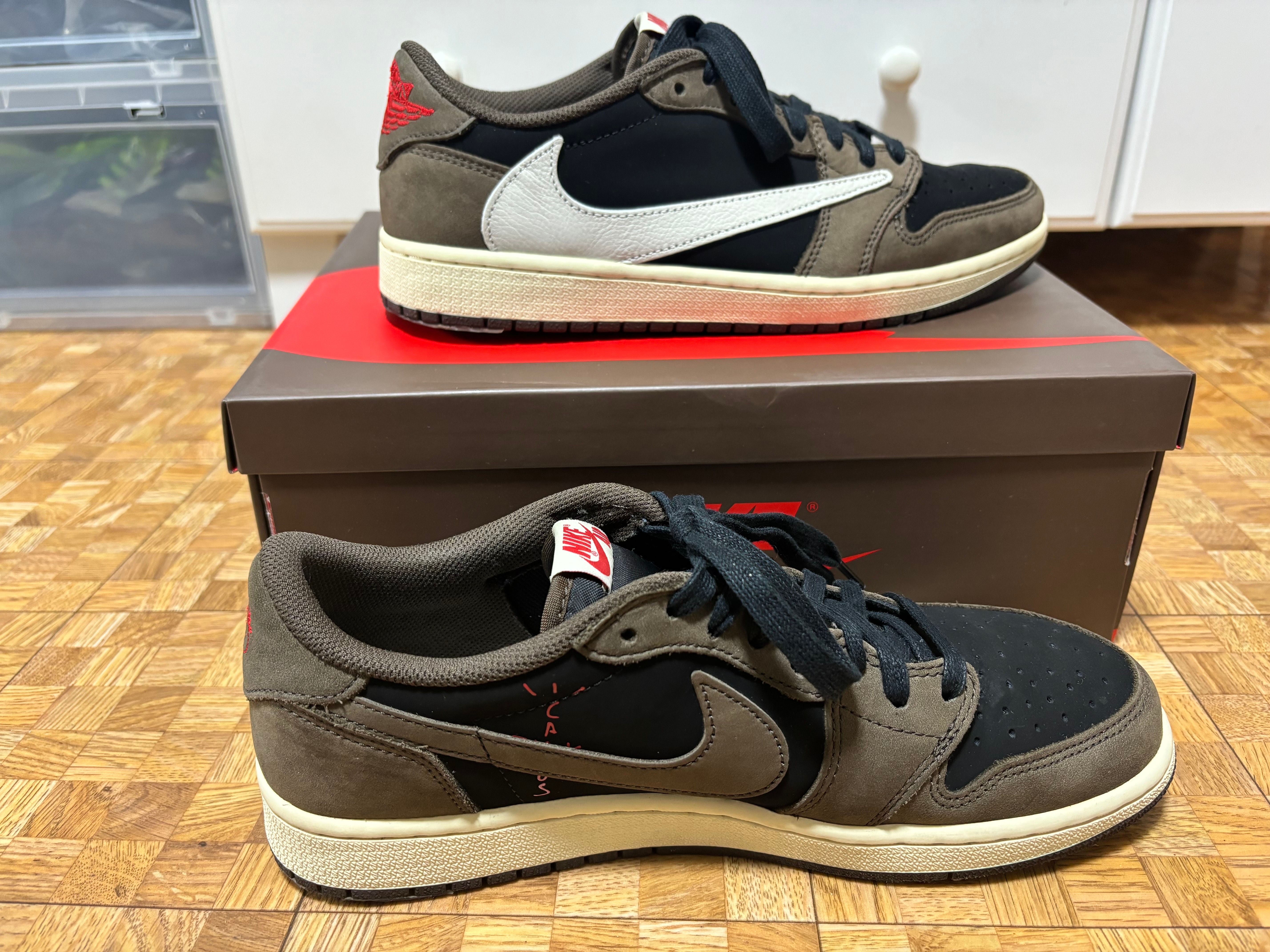 Travis Scott × Nike Air Jordan 1 Low OG SP-T "Black/Dark Mocha"