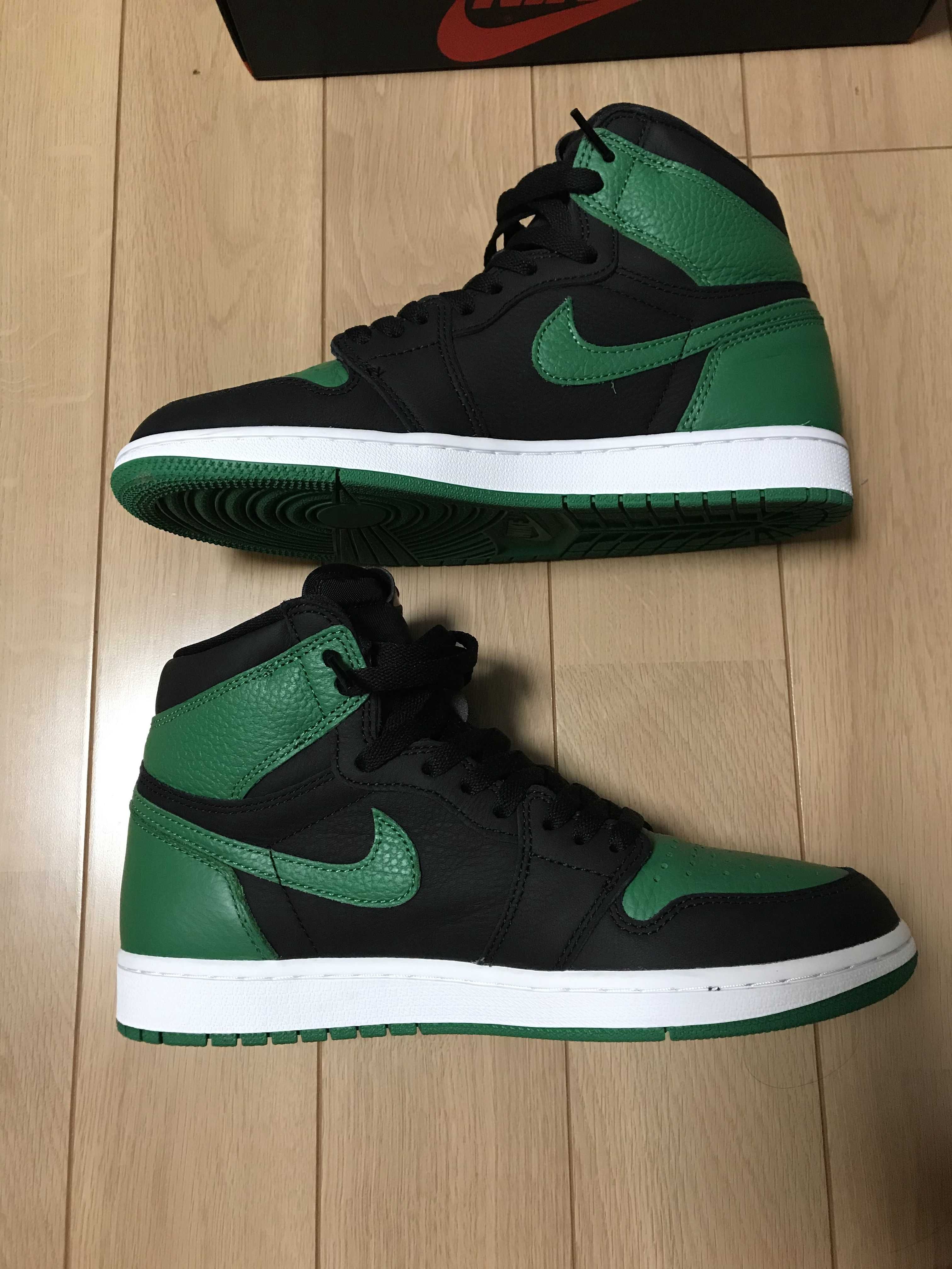 Nike Air Jordan 1 Retro High OG "Black/Pine Green" (2020)
