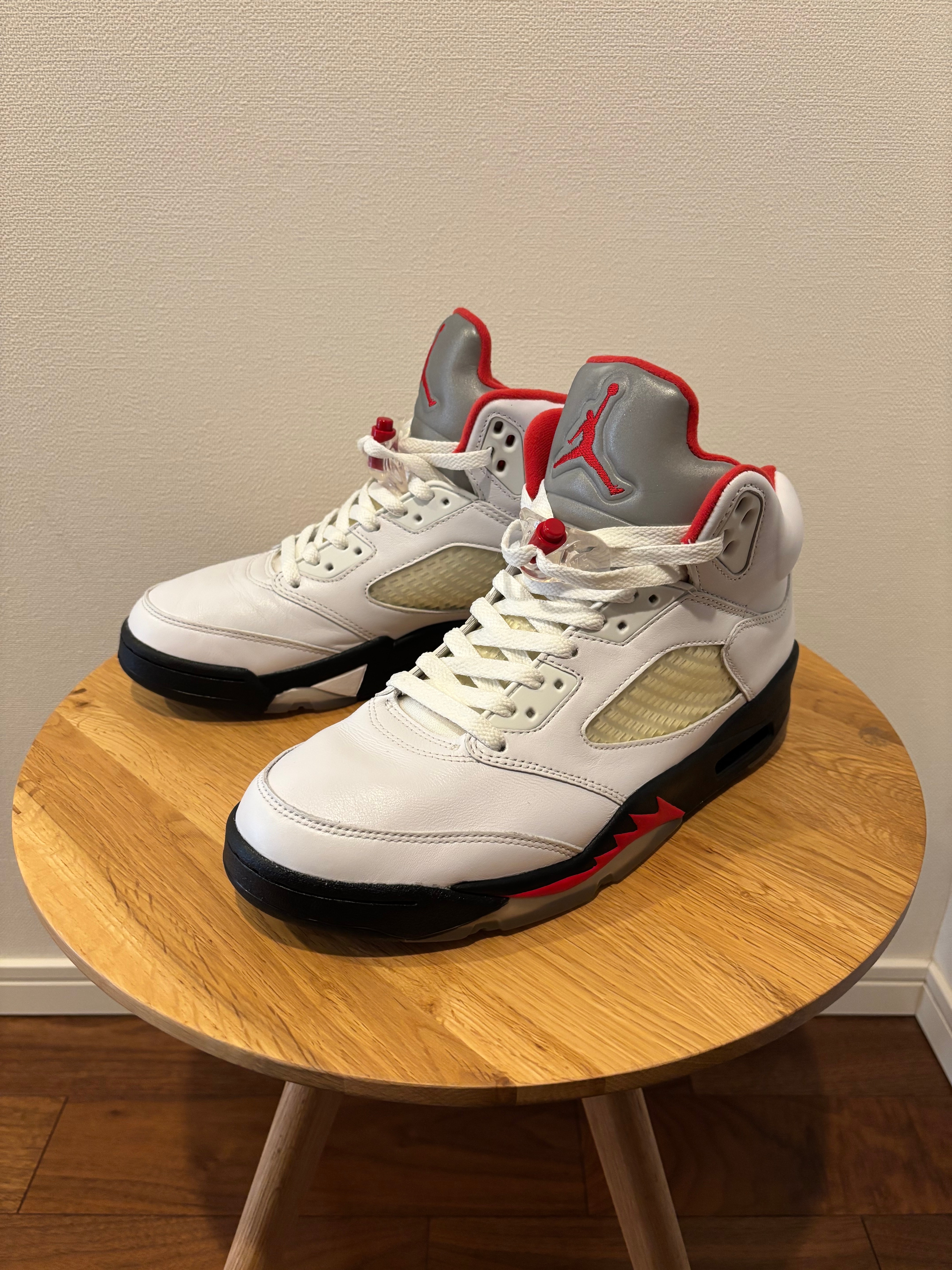 ジョーダン エアジョーダン5 (JORDAN Air Jordan 5) の新作・中古通販
