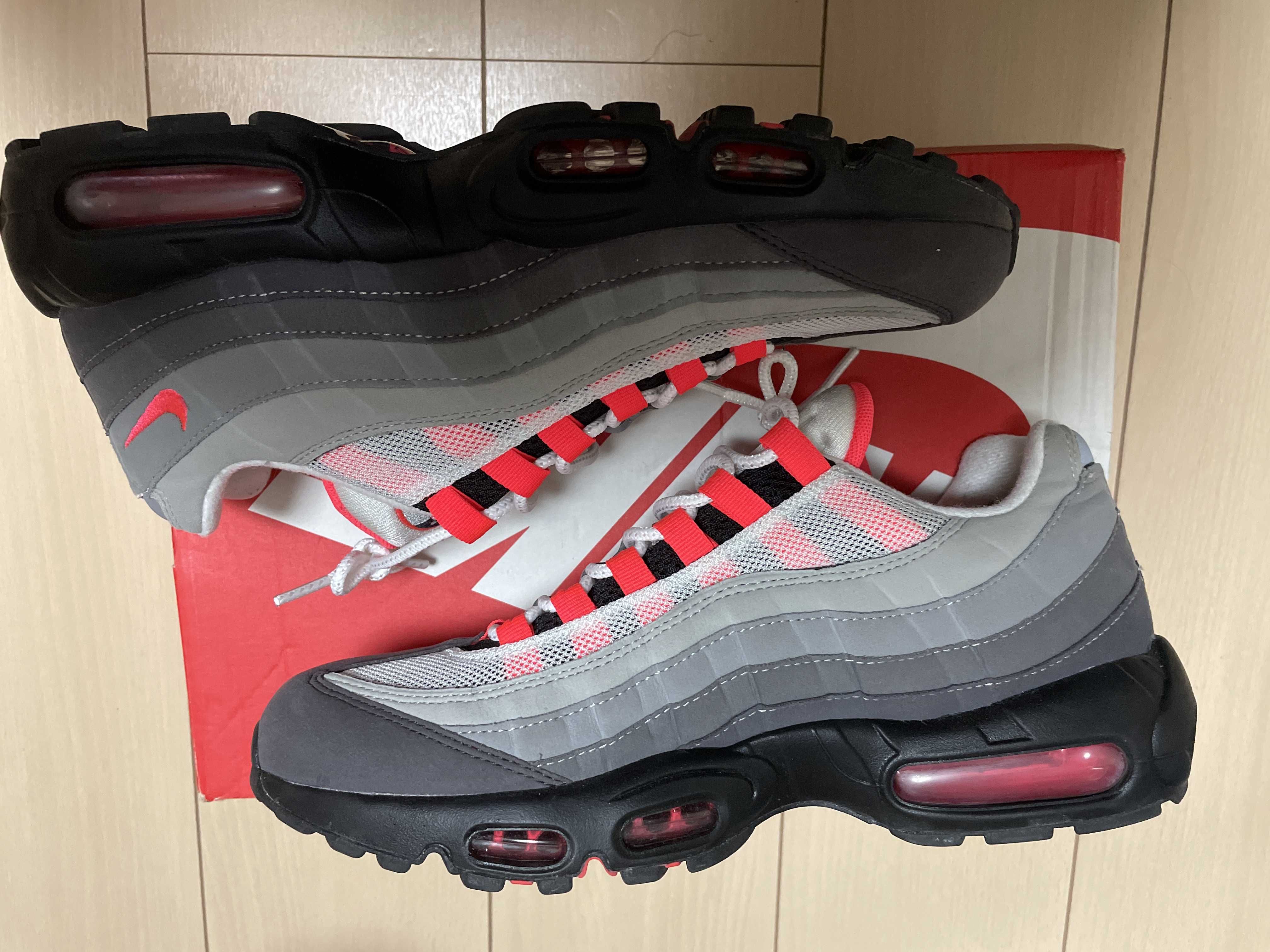 Nike Air Max 95 OG "White/Solar Red"