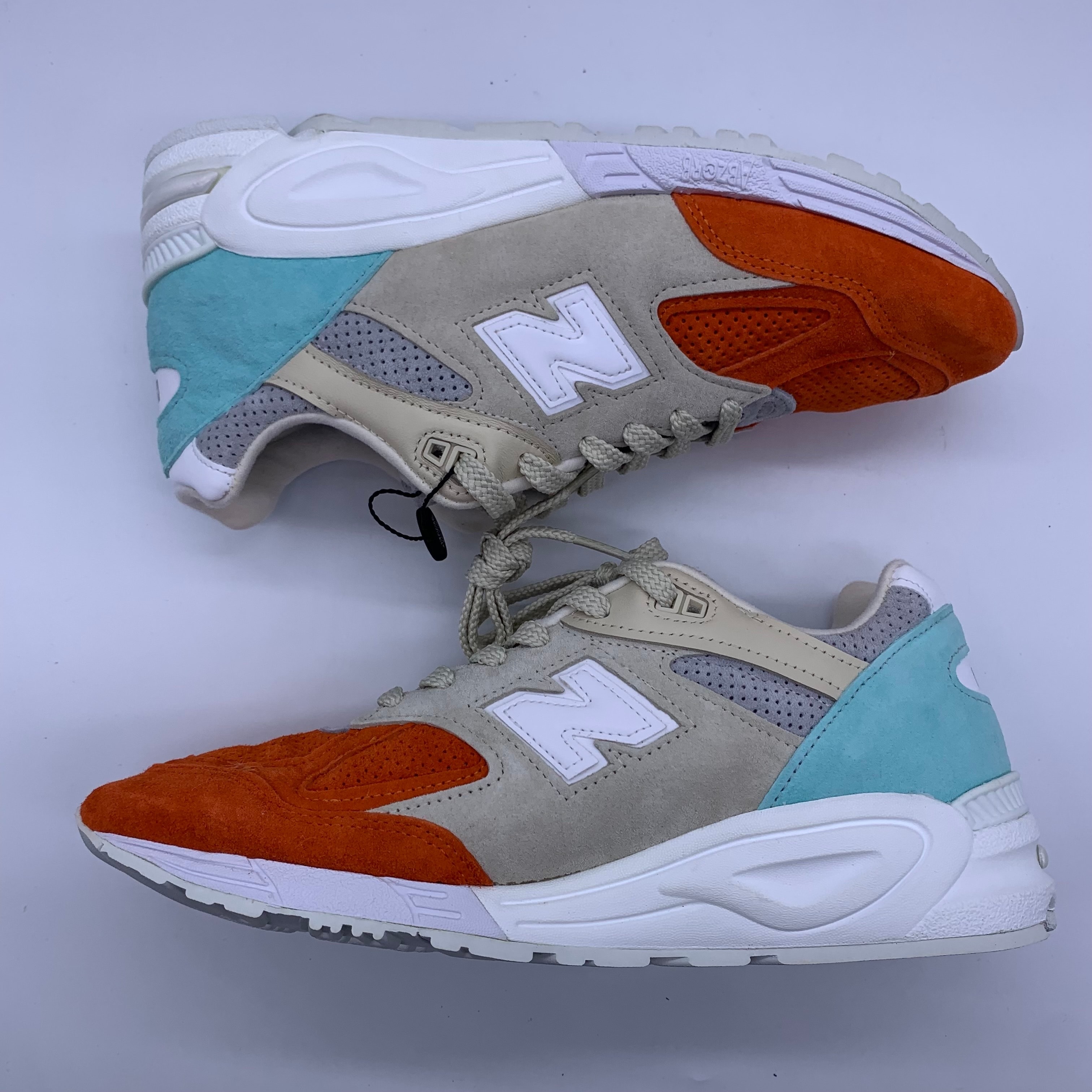KITH × New Balance 990V2 "Cyclades"