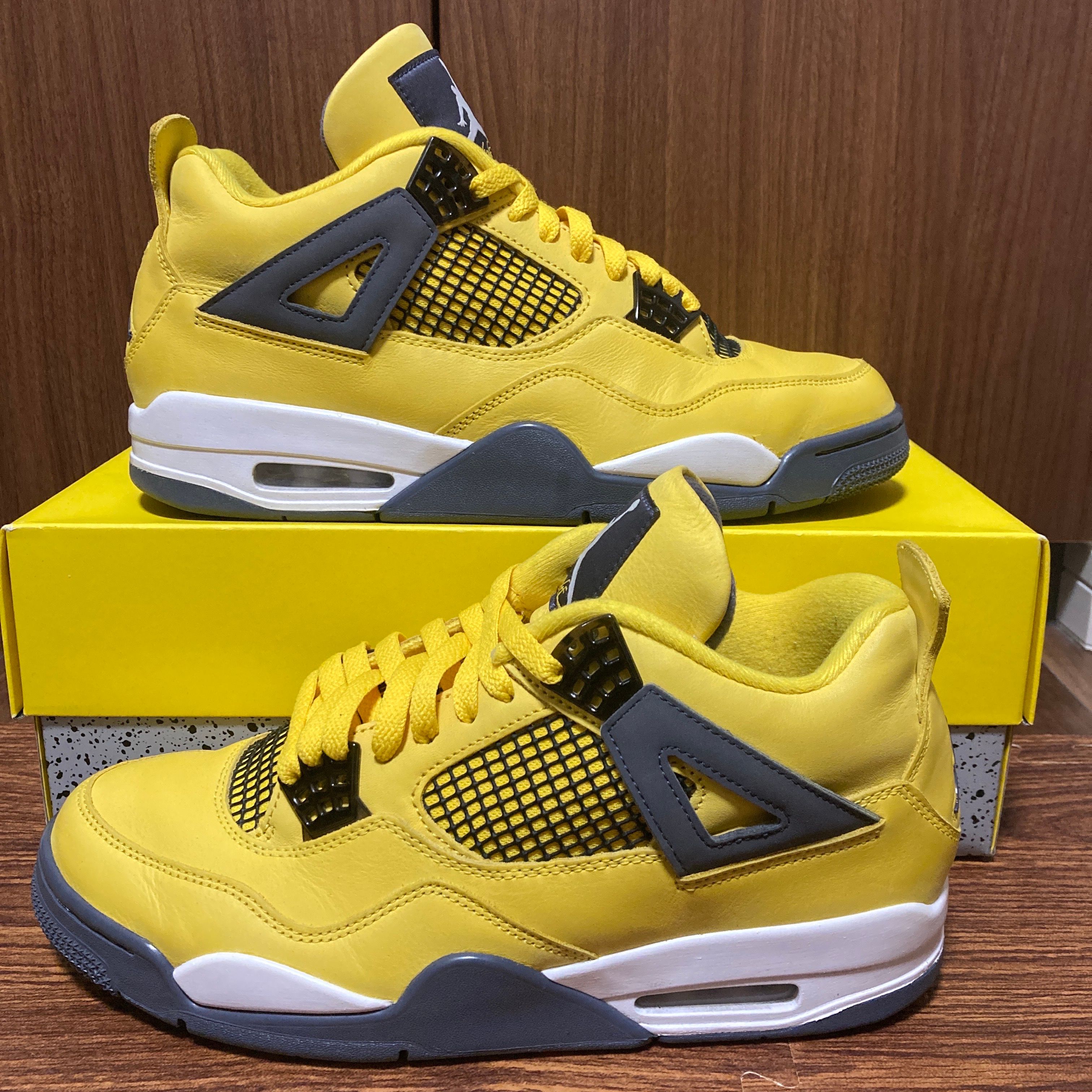 Nike Air Jordan 4 "Tour Yellow"