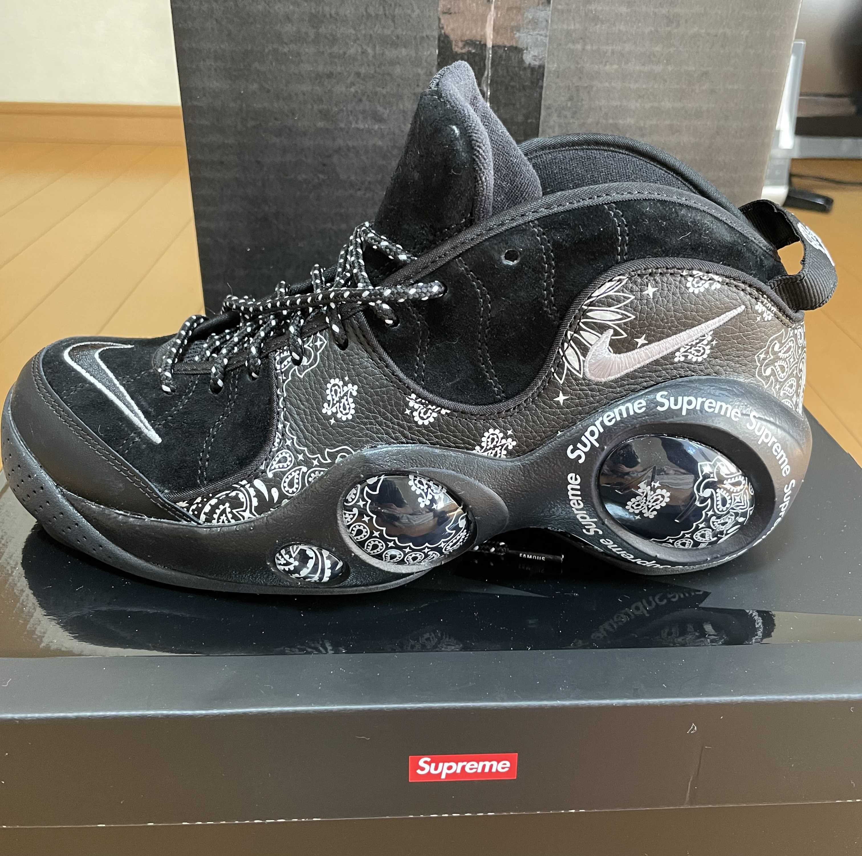 Supreme × Nike Air Zoom Flight 95 SP "Black/White"