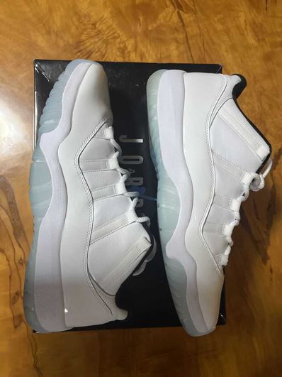 Nike Air Jordan 11 Low "Legend Blue"