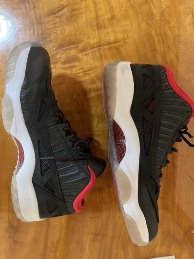 Air Jordan 11 Low IE "Bred"