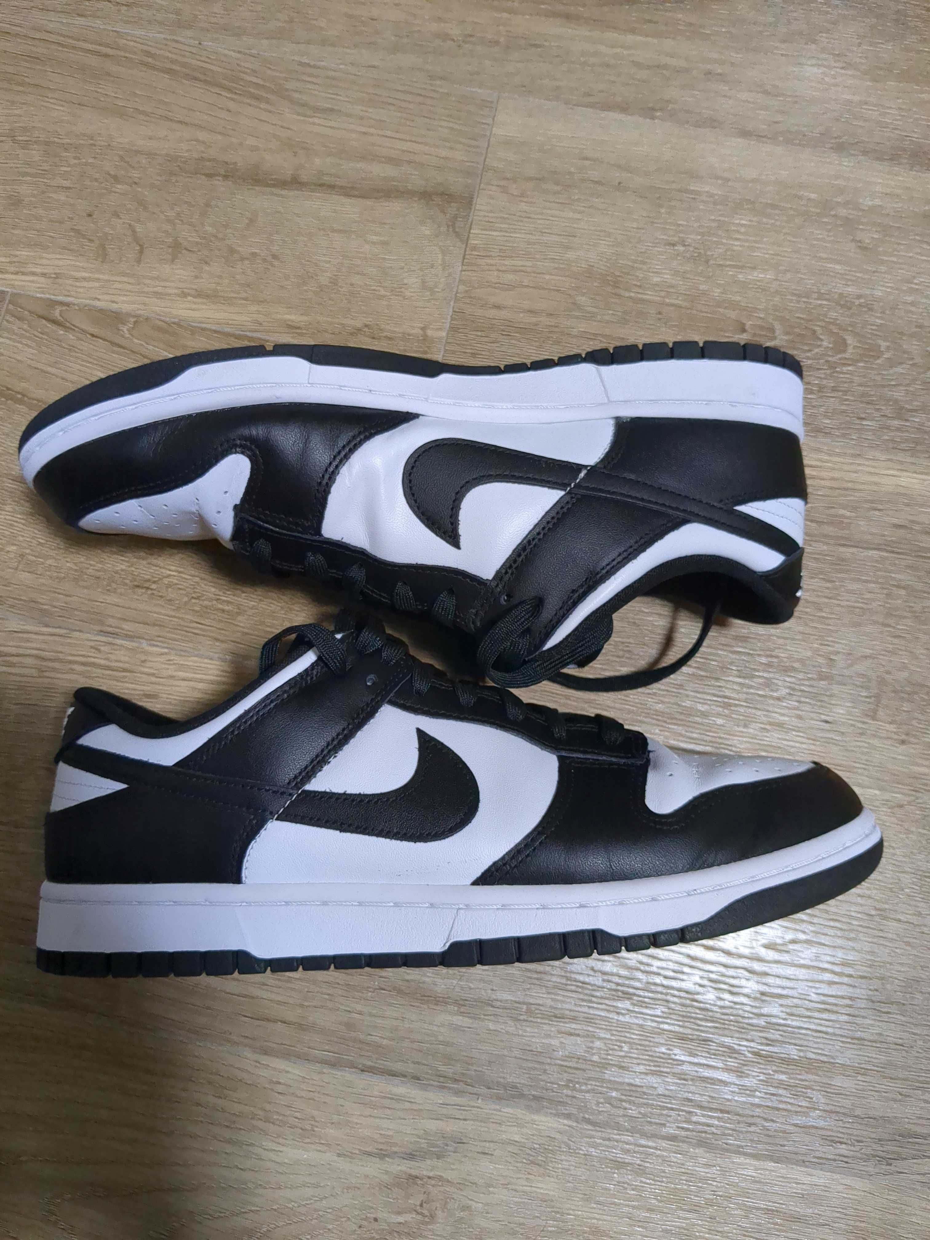 Nike Dunk Low Retro "Panda/White/Black"