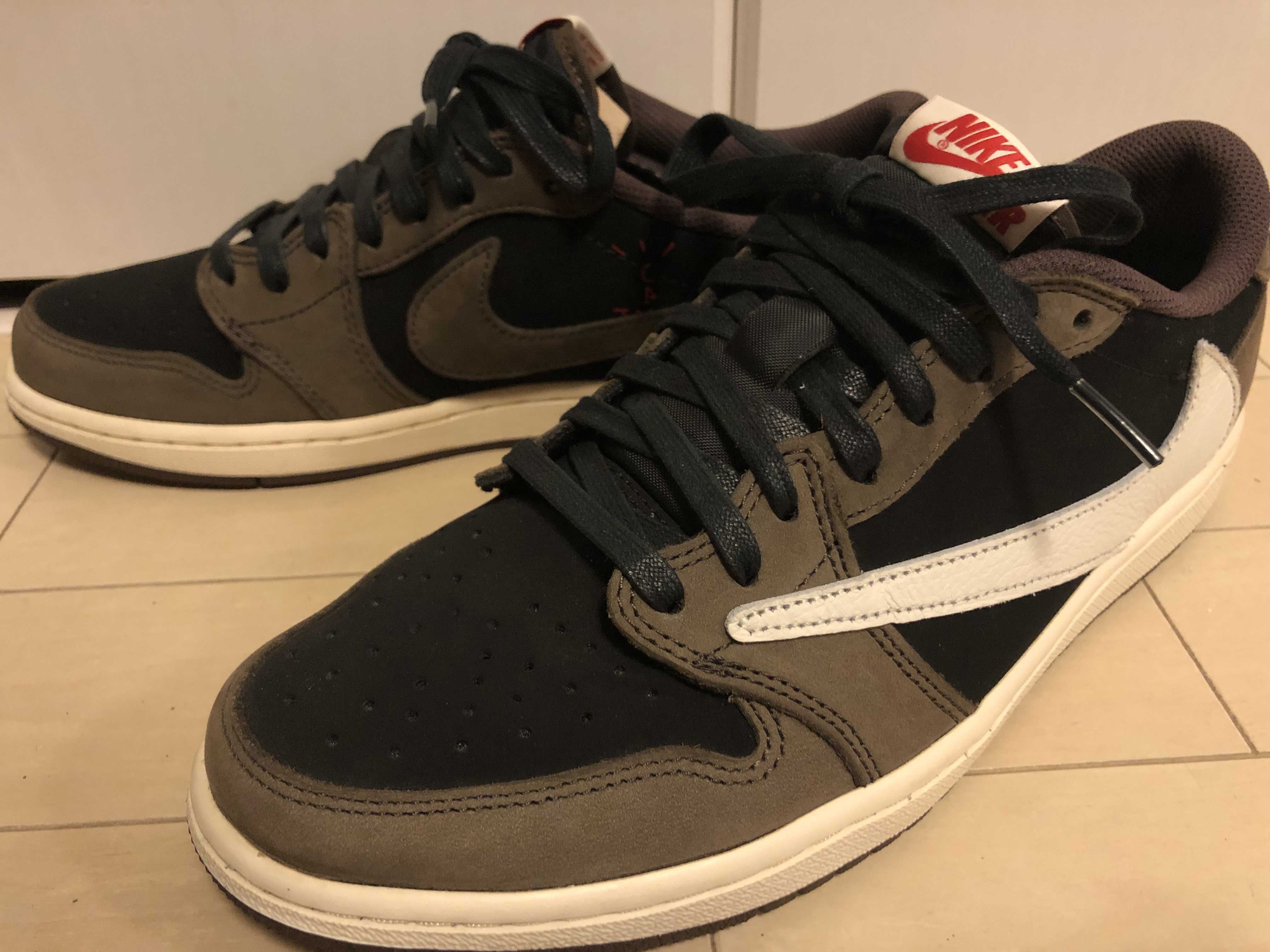 Travis Scott × Nike Air Jordan 1 Low OG SP-T "Black/Dark Mocha"