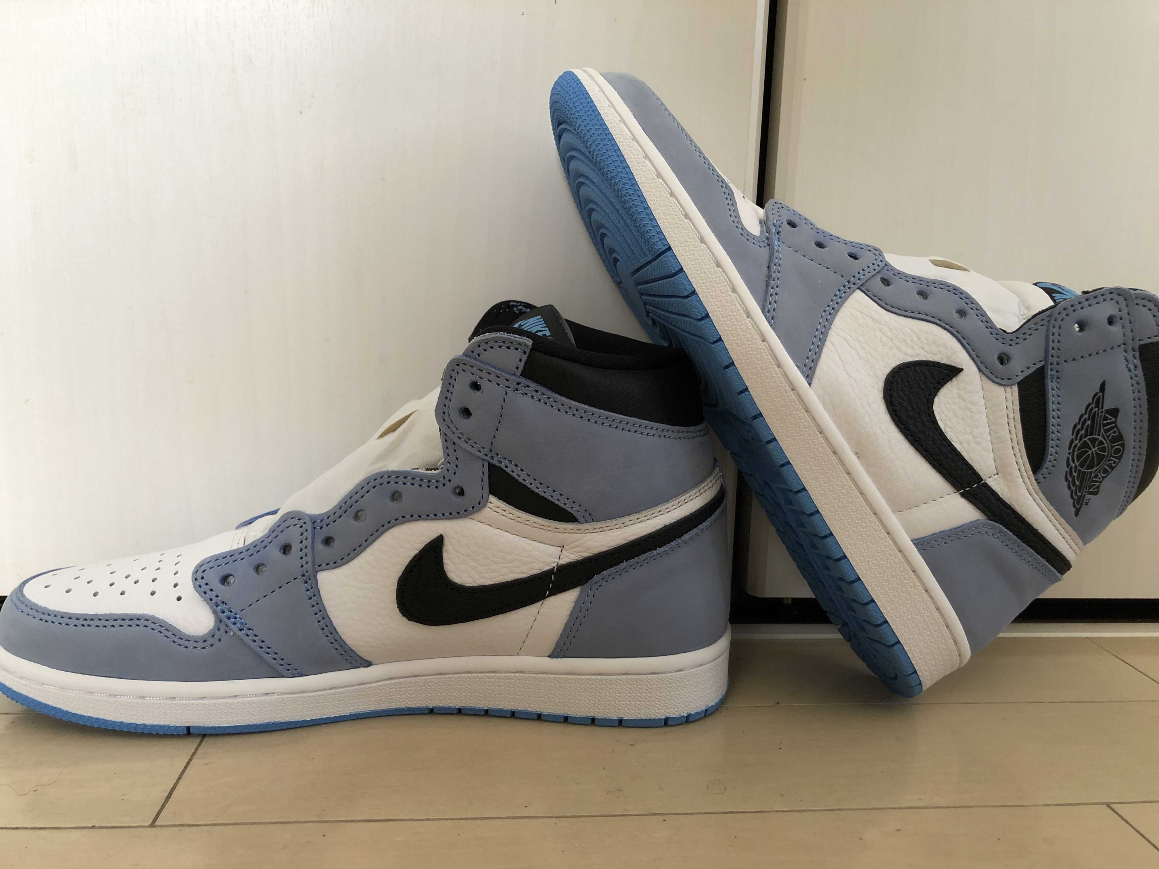 Nike Air Jordan 1 High OG "University Blue"