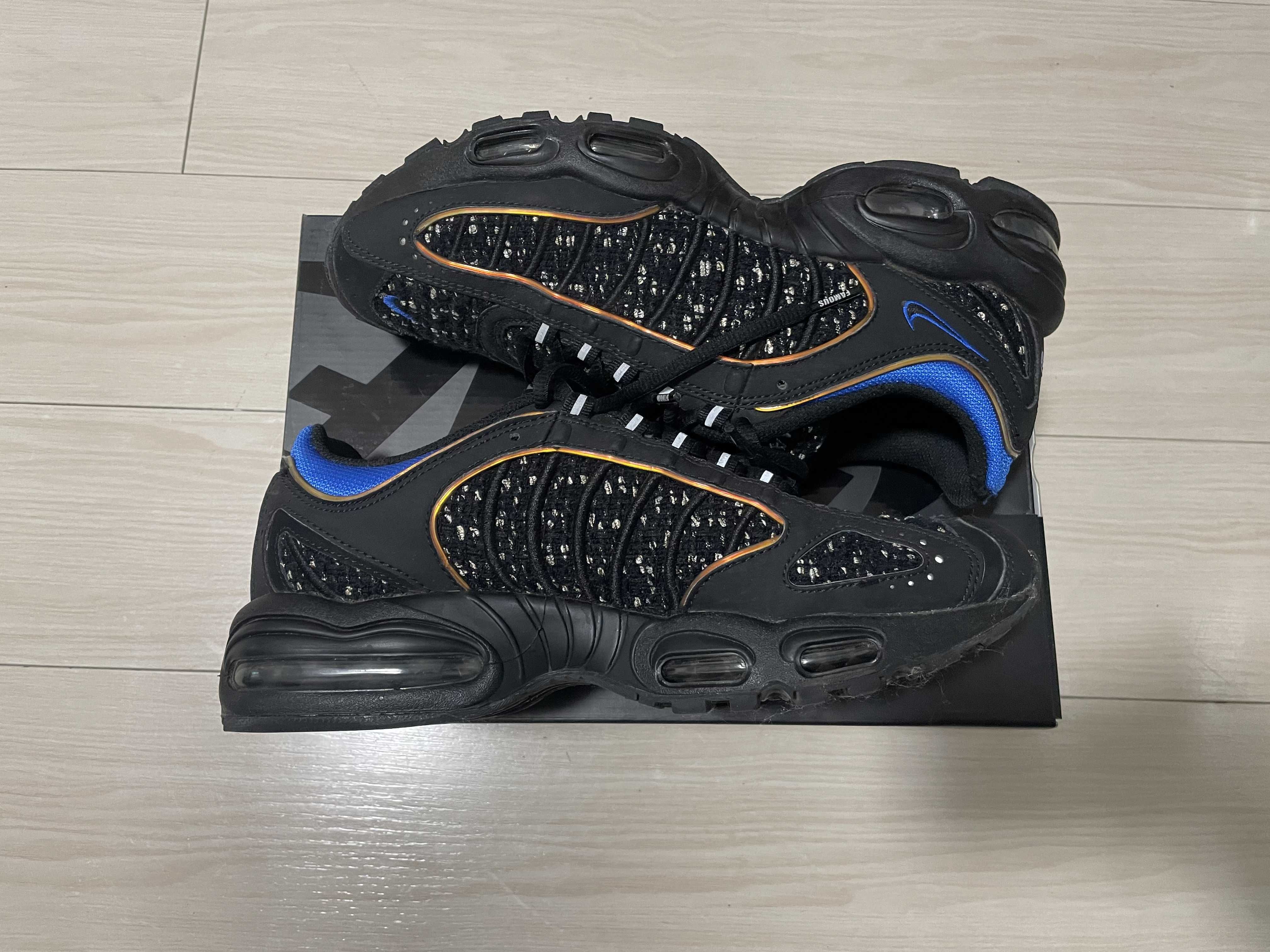 Supreme × Nike Air Max Tailwind 4 "Black"