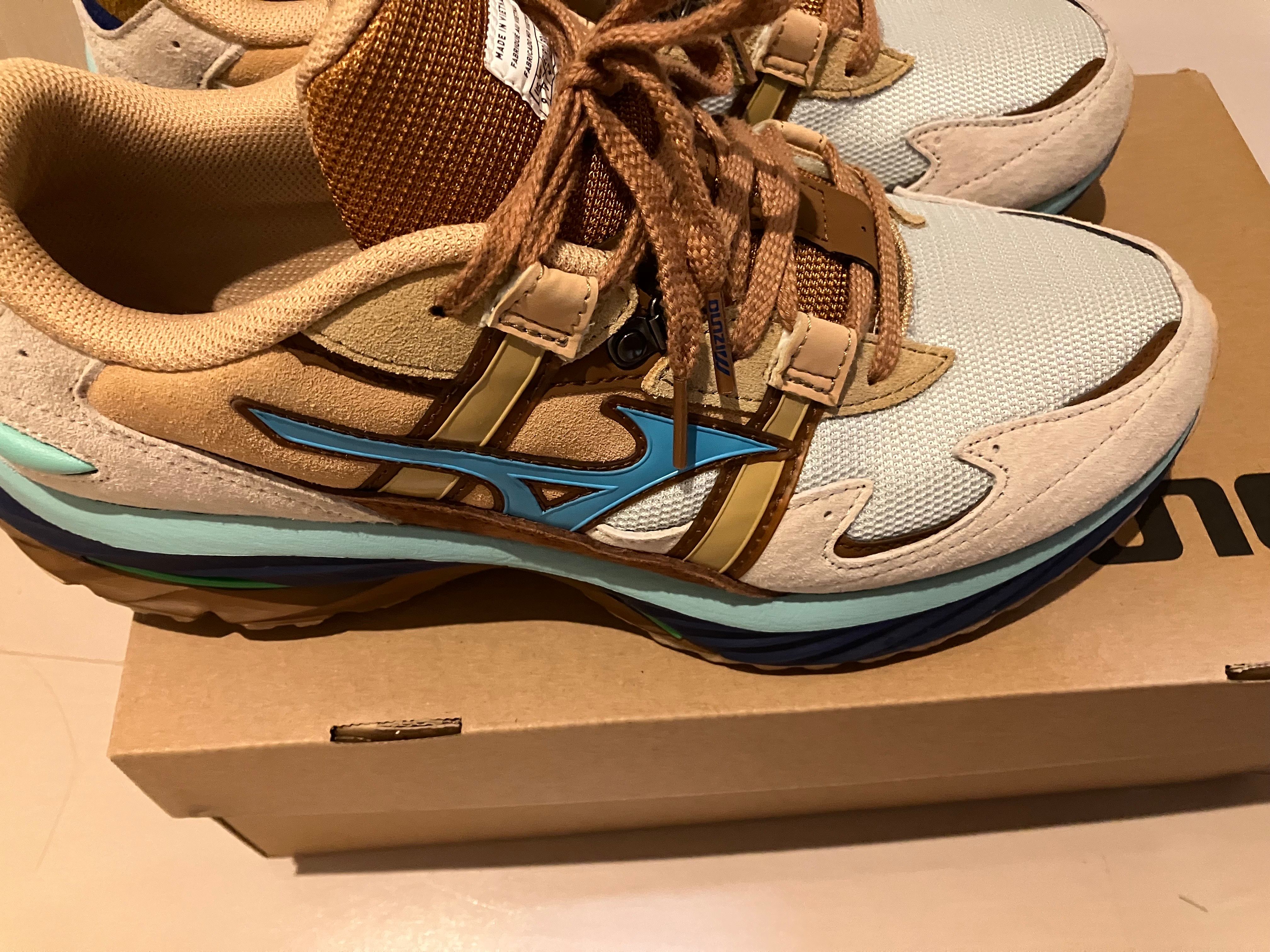 DIGAWEL × Mizuno Wave Rider β "Baige/Blue"