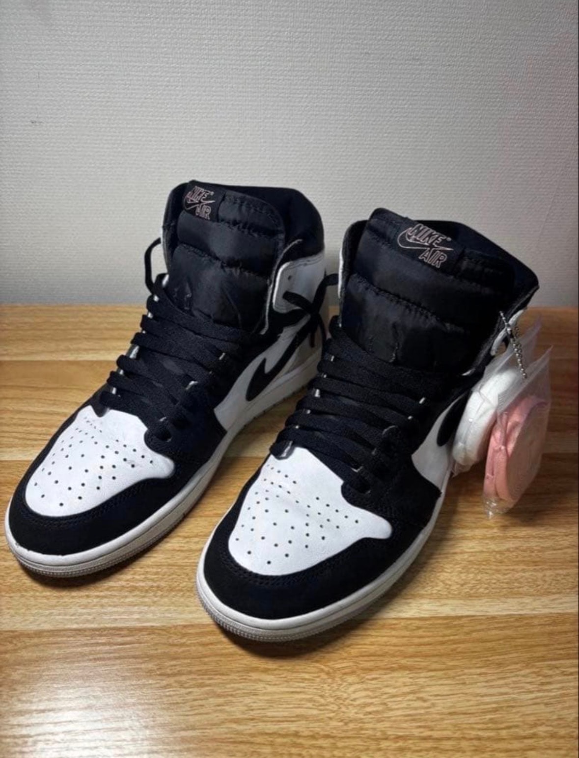 Nike Air Jordan 1 High OG "Bleached Coral"