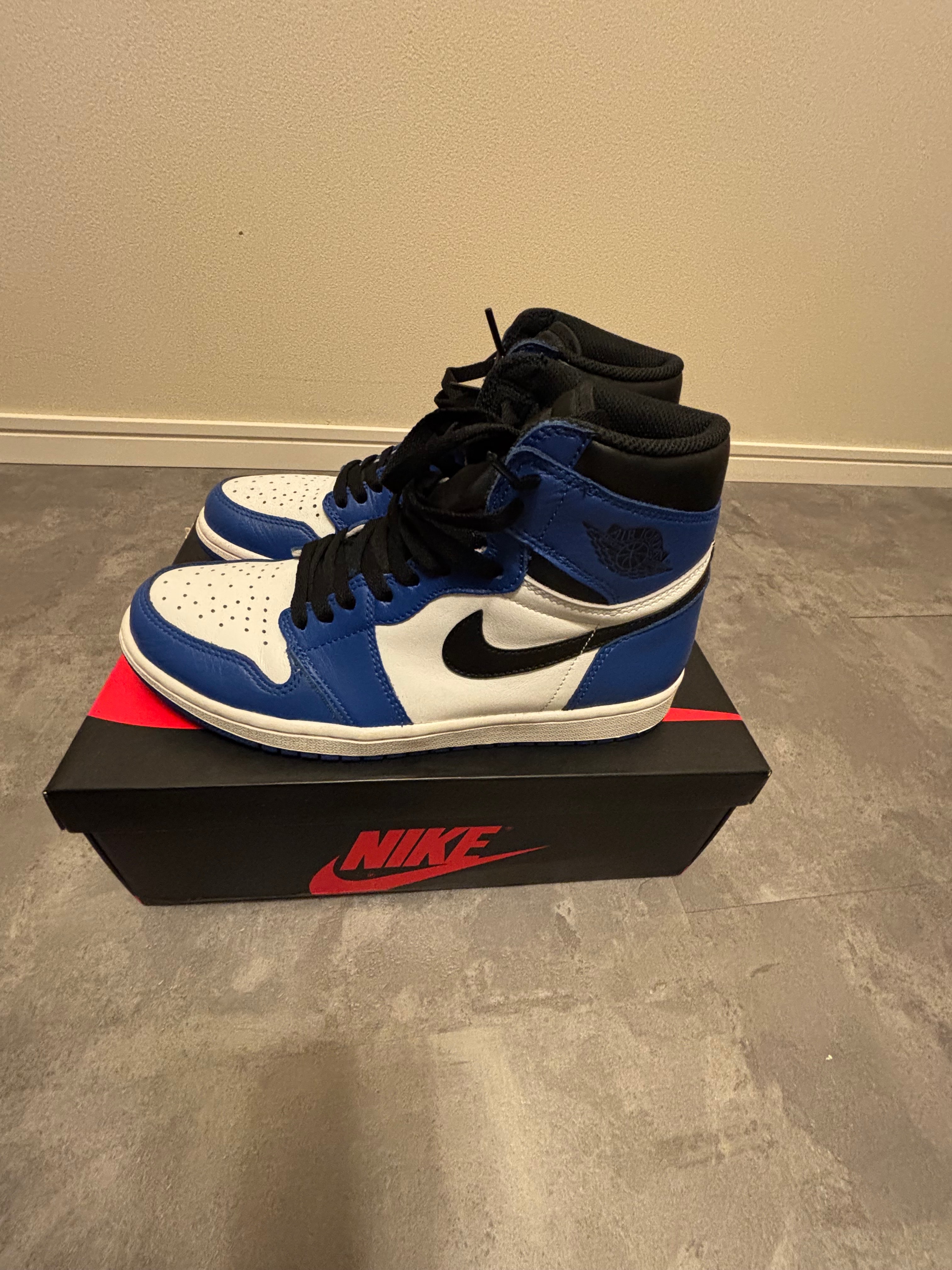 Nike Air Jordan 1 Retro High OG "Game Royal"