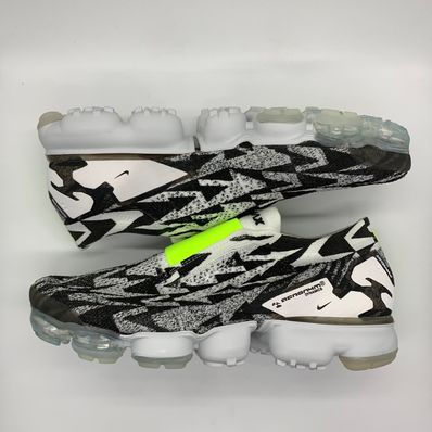 Acronym × Nike Vapormax Moc 2 "Light BoneE"