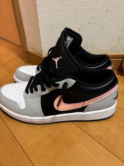 Nike Air Jordan 1 Low "Grey/Black/Pink"