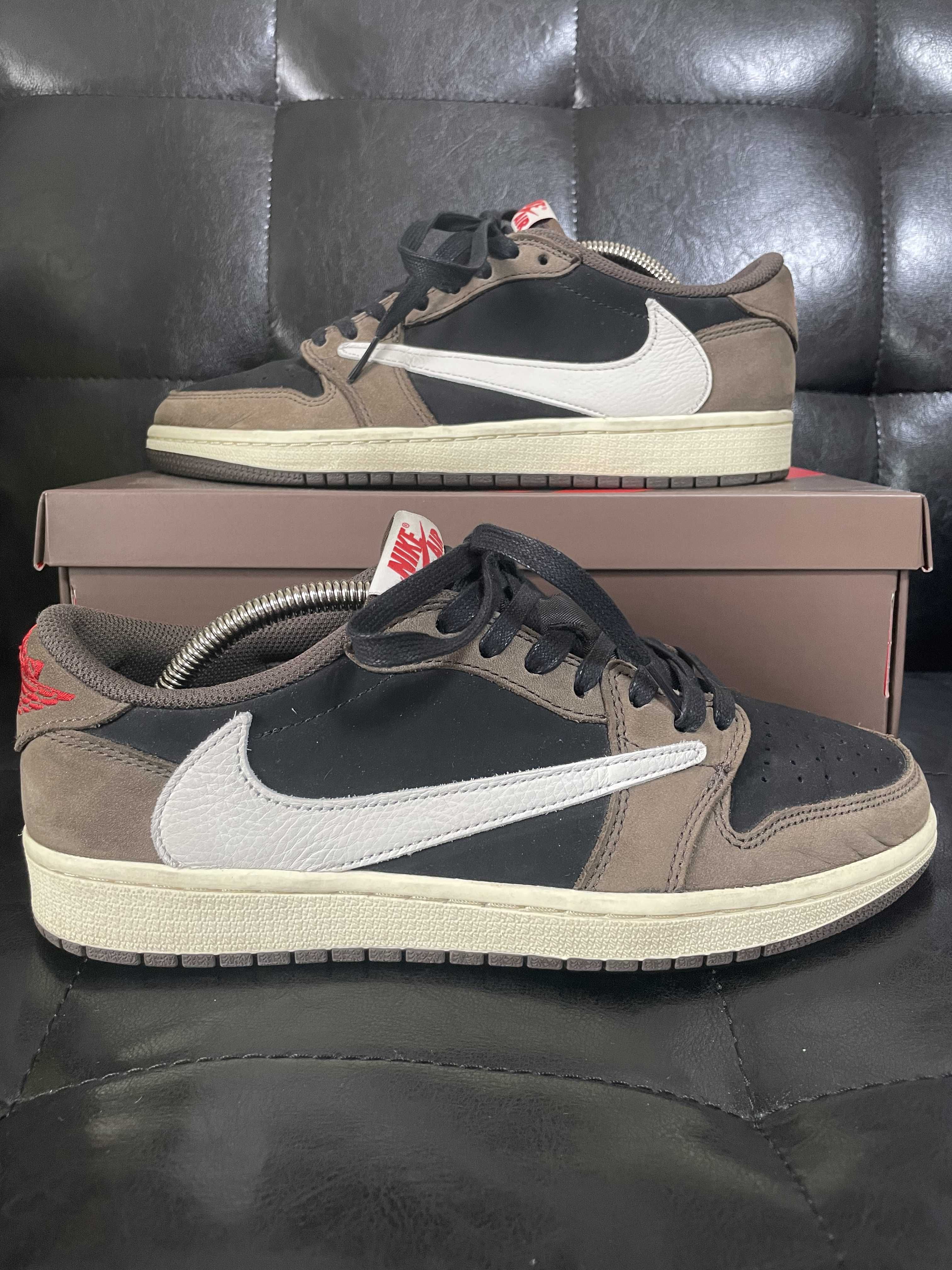 Travis Scott × Nike Air Jordan 1 Low OG SP-T  "Black/Dark Mocha"