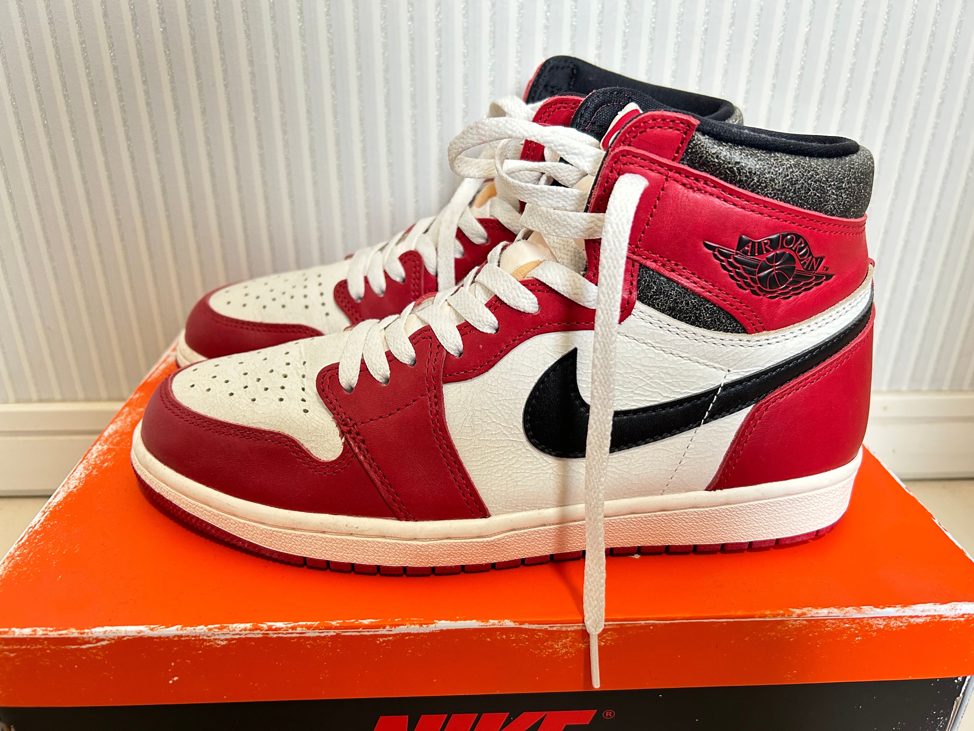 Nike Air Jordan 1 High OG "Lost & Found/Chicago"