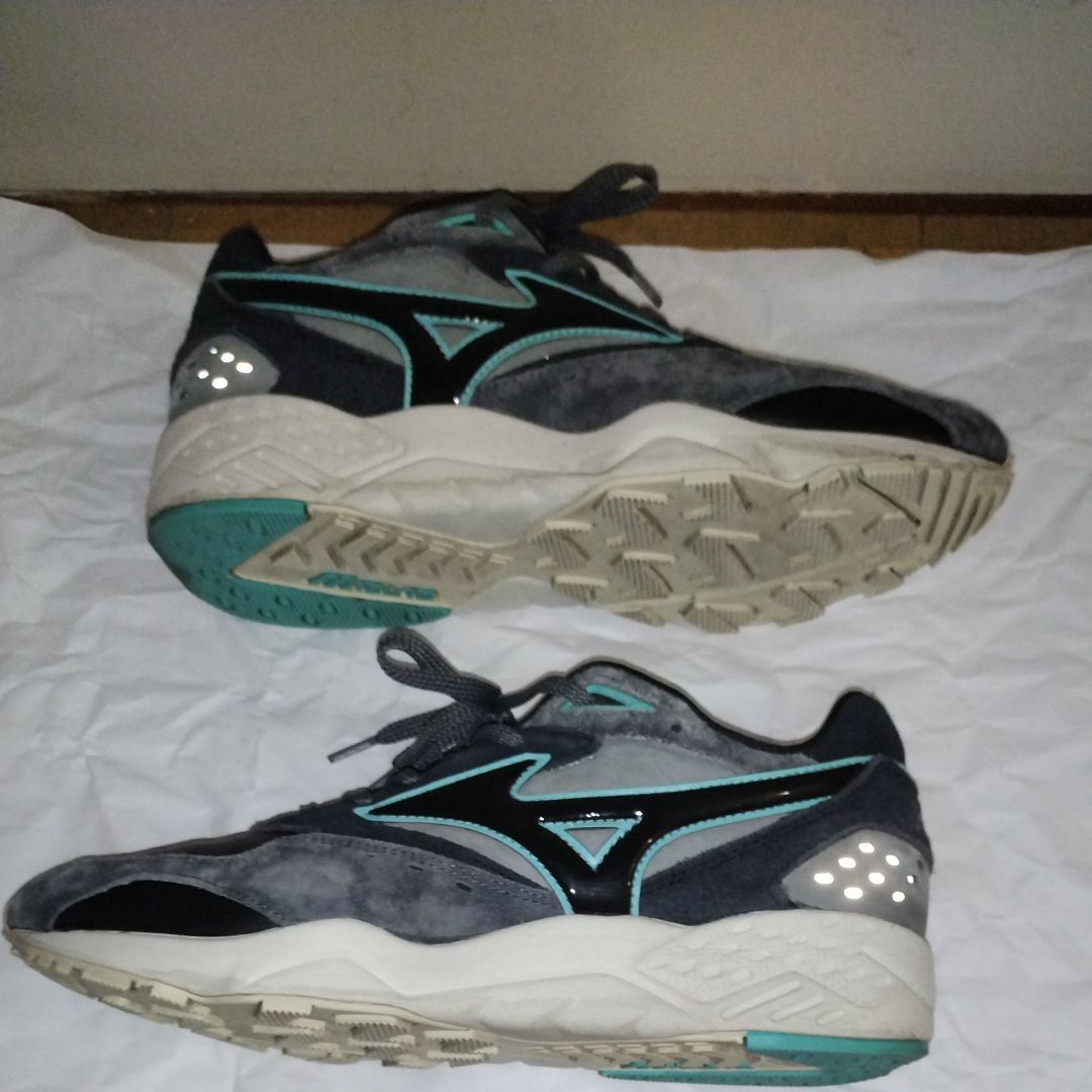 Footpatrol × Mizuno Contender "Dark Grey/Black/Green"