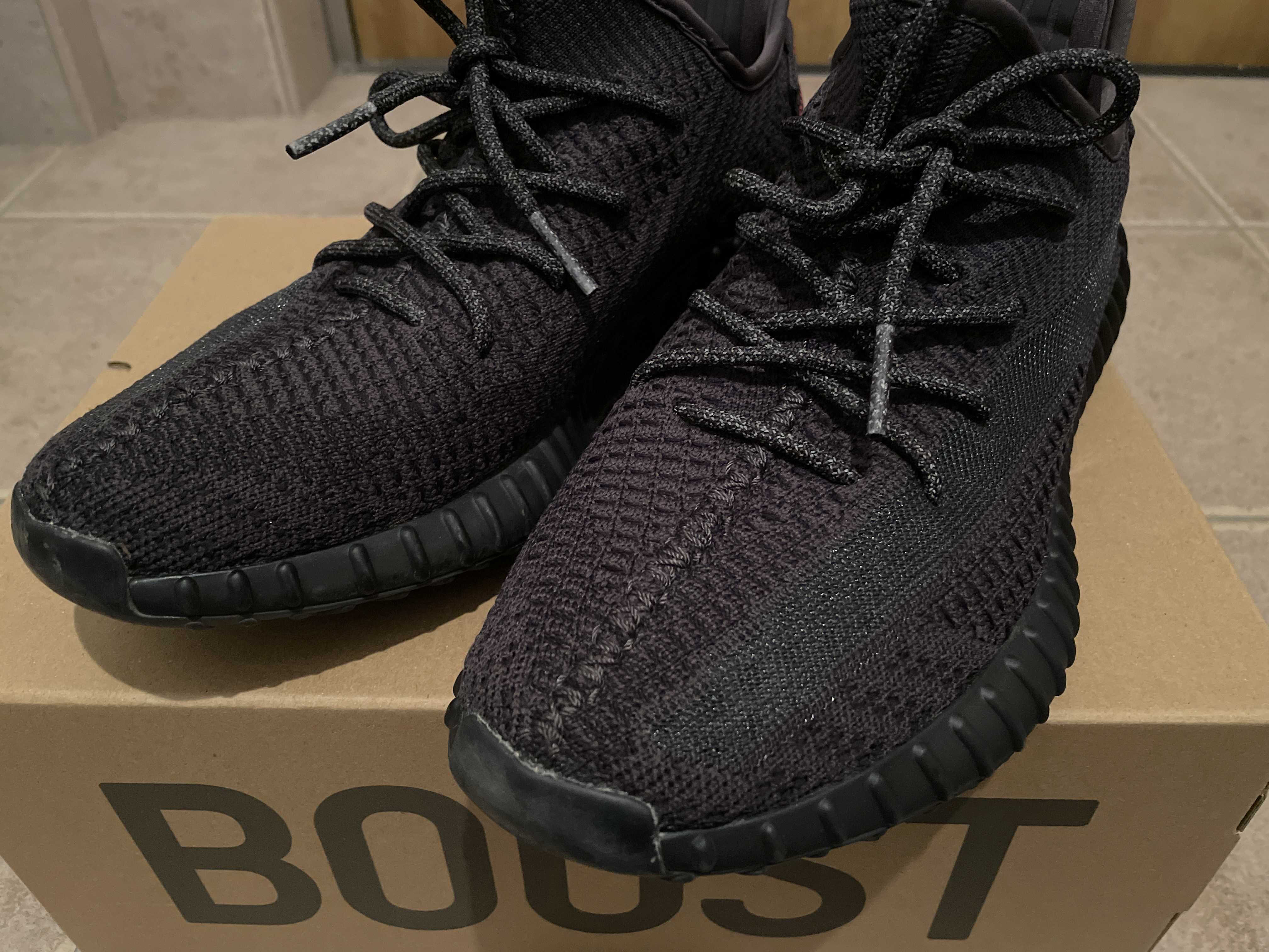 adidas YEEZY Boost 350 V2 "Black"