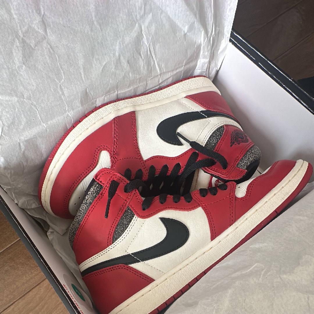 Nike Air Jordan 1 High OG "Lost & Found/Chicago"