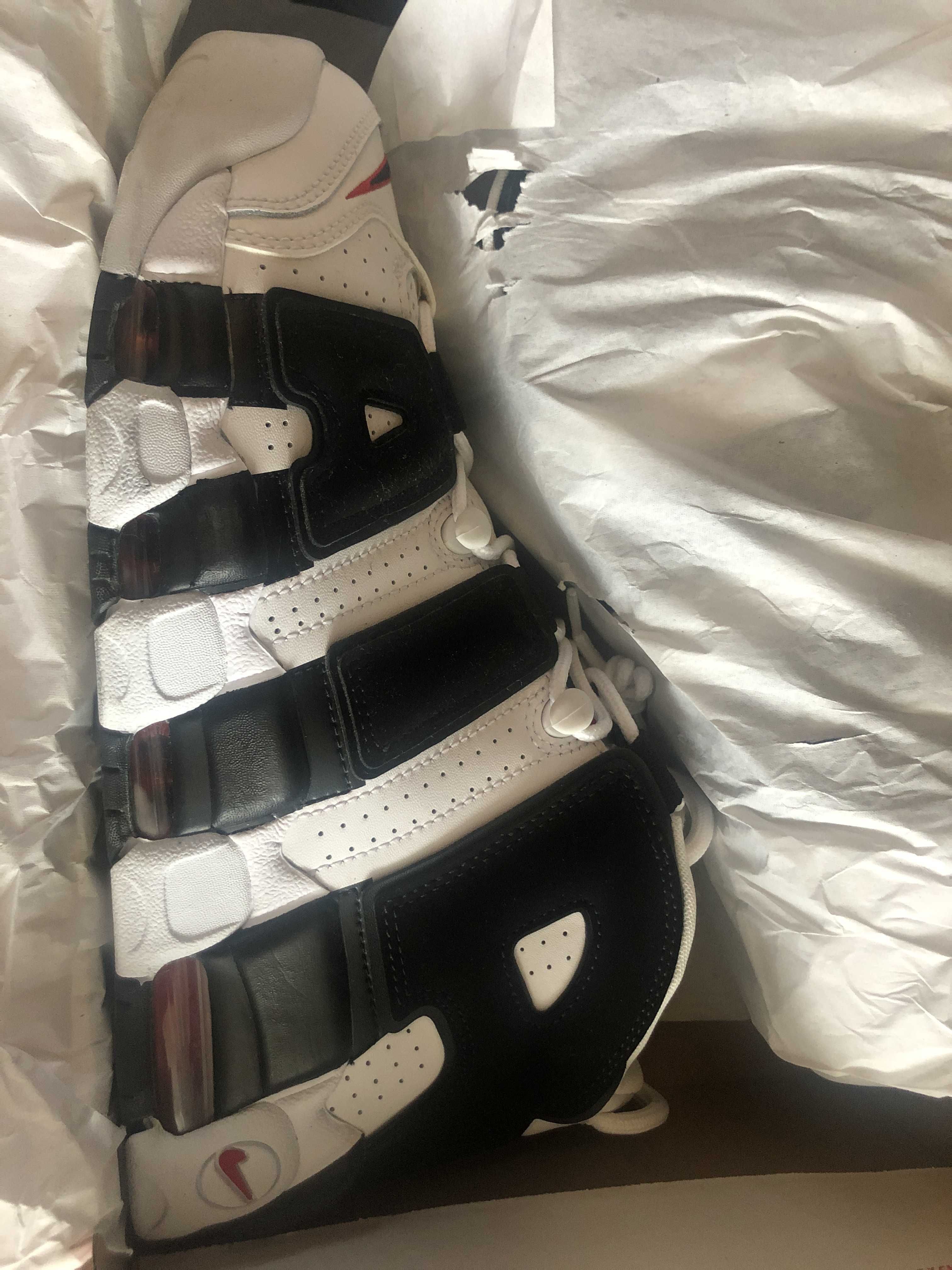 NIKE AIR MORE UPTEMPO "WHITE/BLACK/UNIVERSITY RED"(2020)
