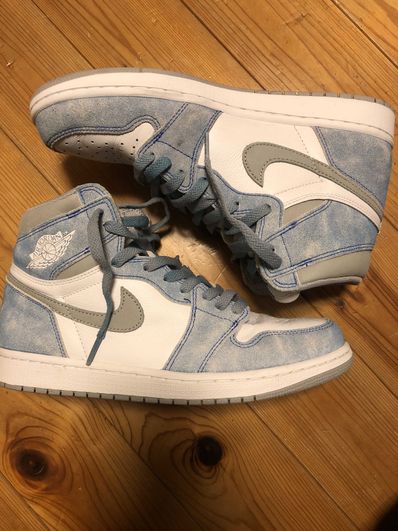 Nike Air Jordan 1 High OG "Hyper Royal"