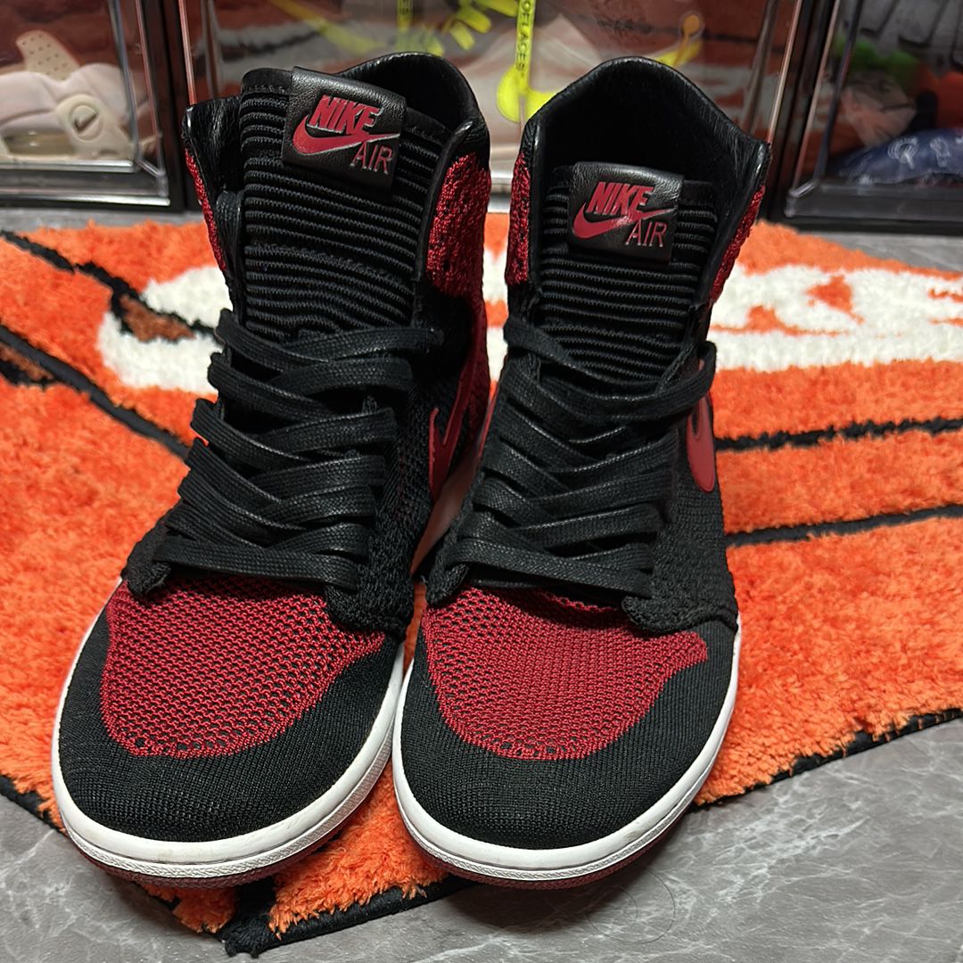 Nike Air Jordan 1 Retro High Flyknit "Bred"